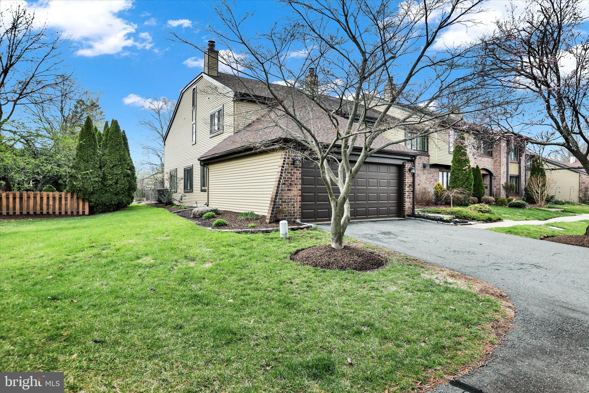 HEADLEY TRACE - Residential