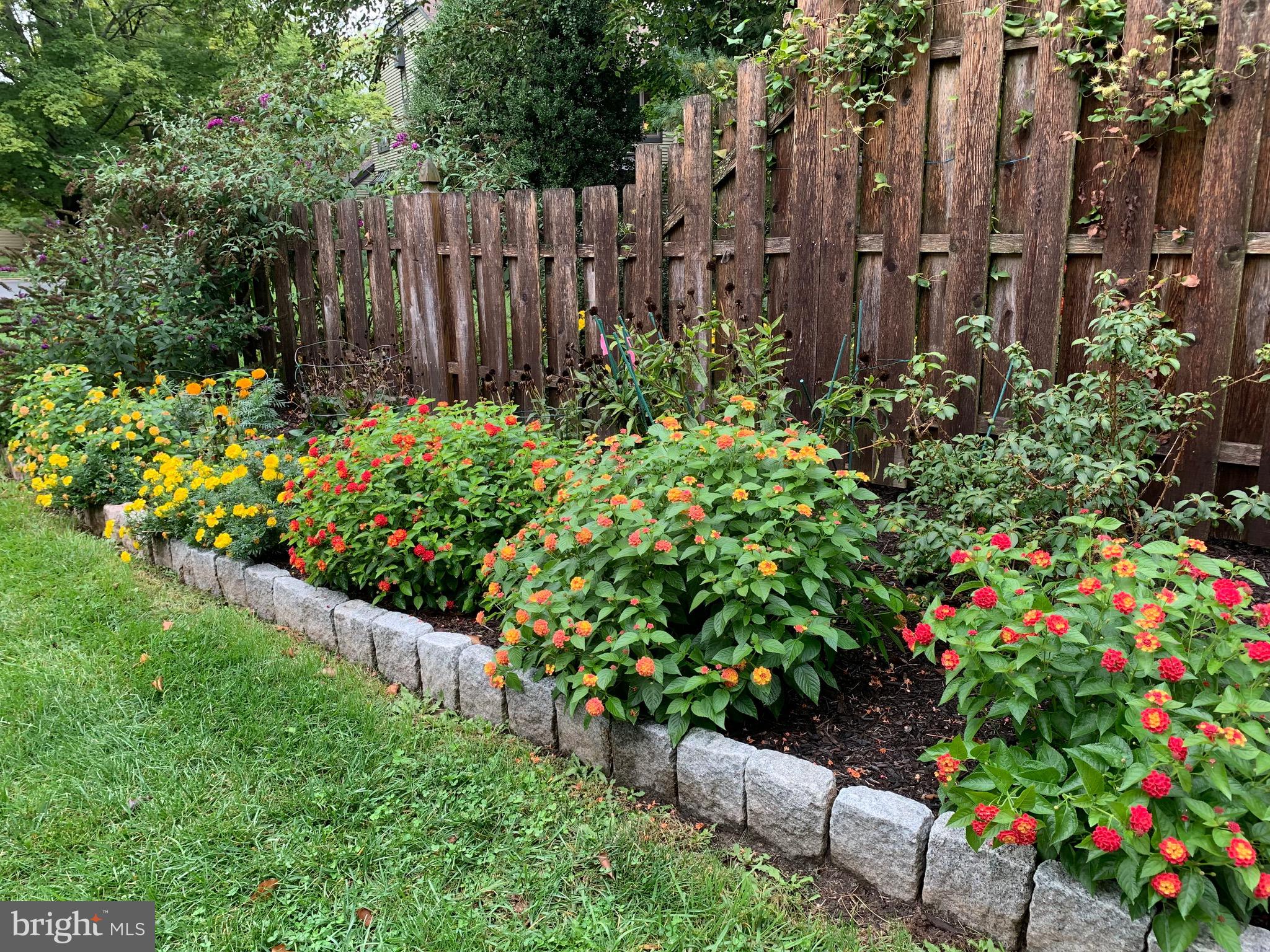 HEADLEY TRACE - Residential