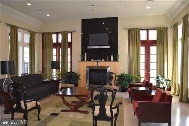 FAIRCREST - Residential Lease