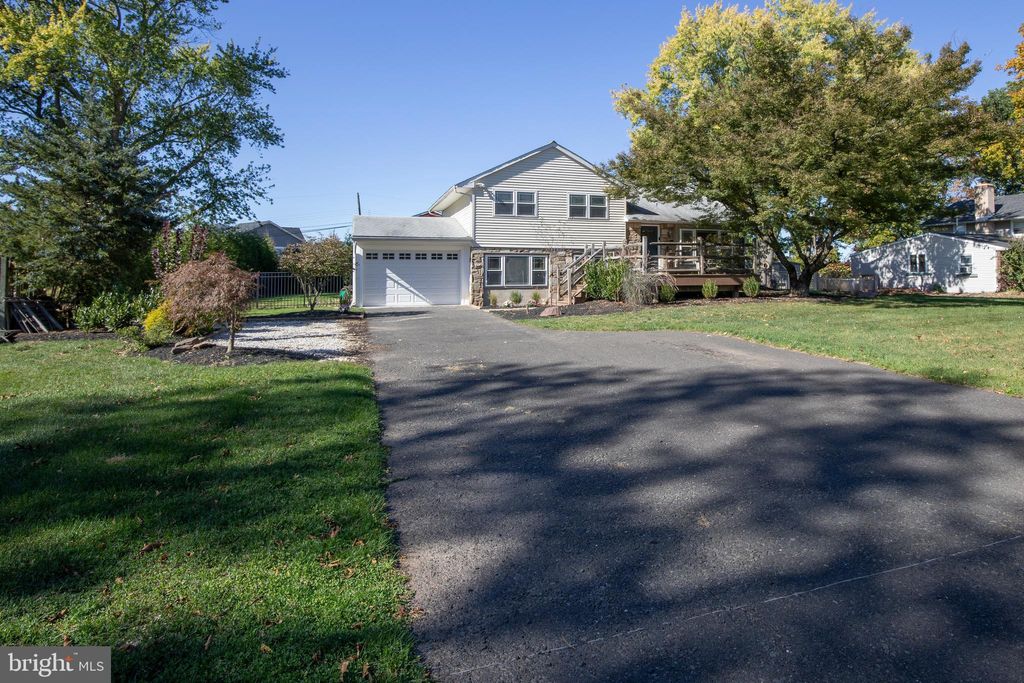 Photo of 236 Park Rd, AMBLER, PA 19002 (MLS # PAMC2159536)