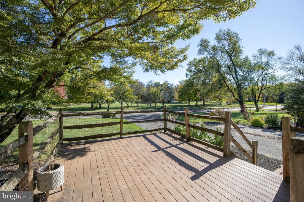 Photo of 236 Park Rd, AMBLER, PA 19002 (MLS # PAMC2159536)