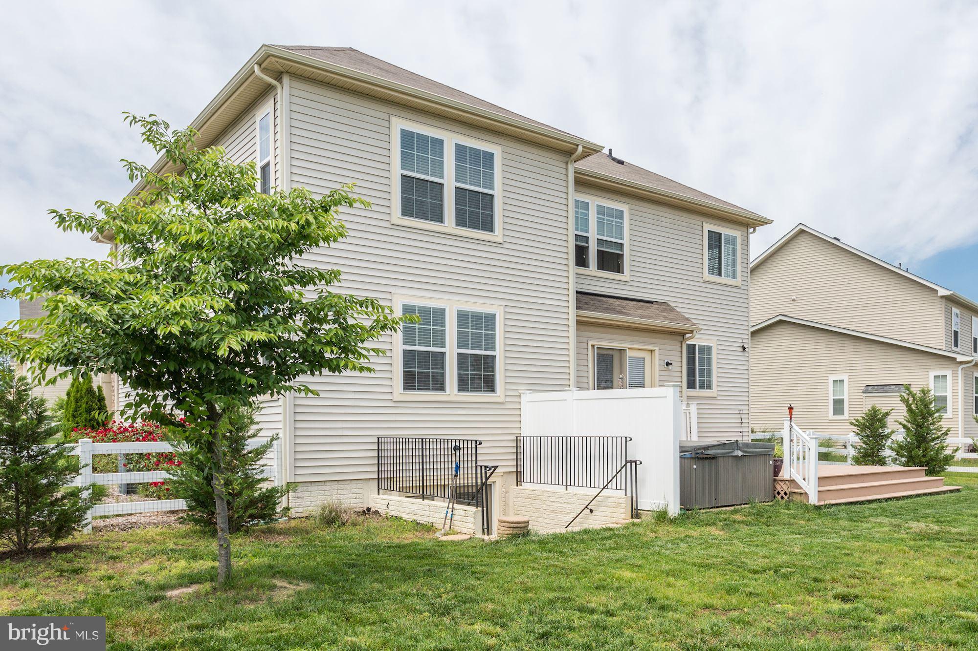 ST CHARLES SUB - GLENEAGLES - Residential Lease