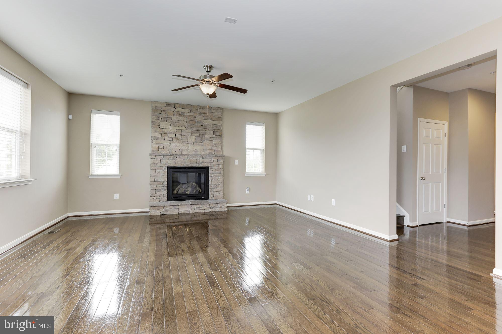 ST CHARLES SUB - GLENEAGLES - Residential Lease