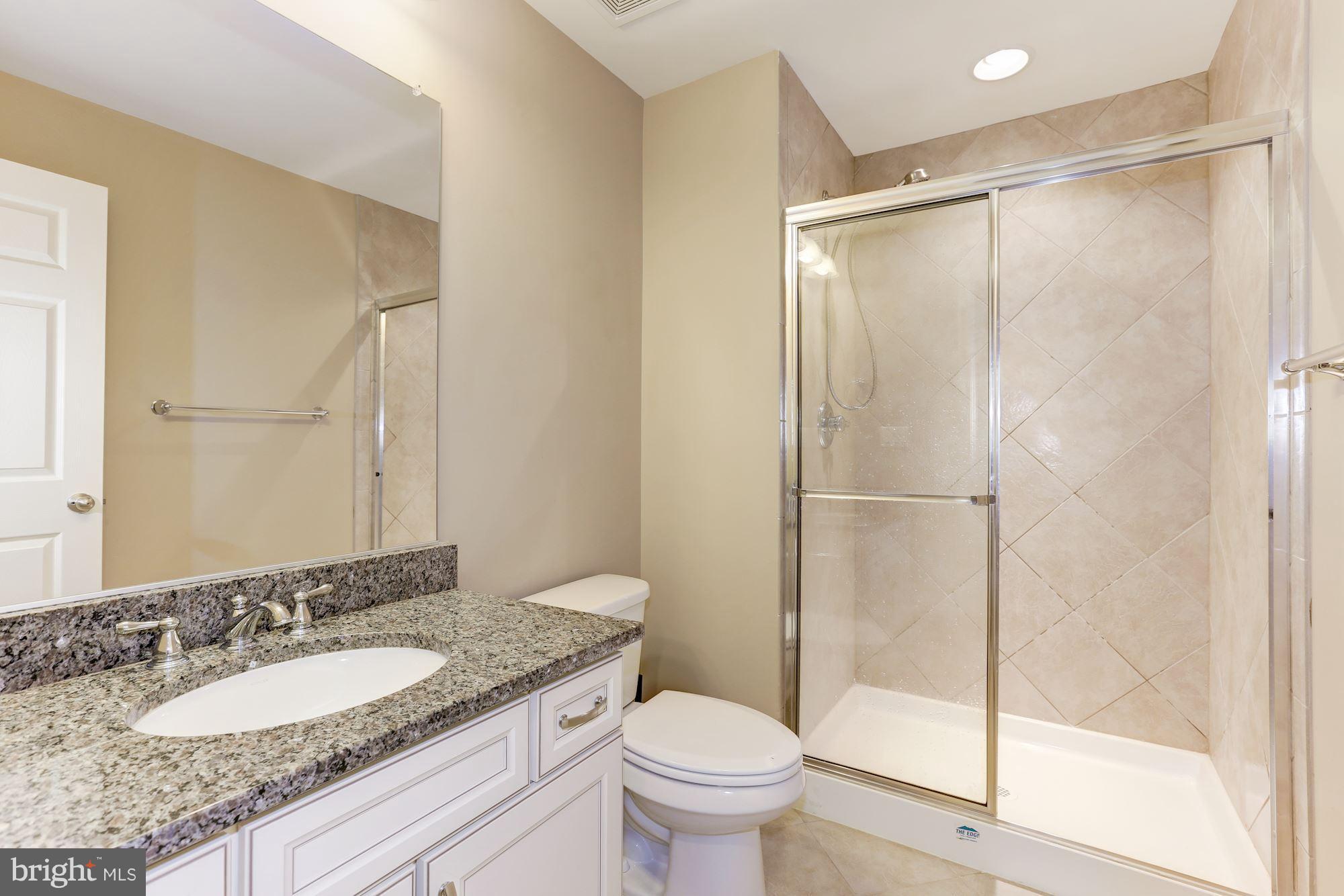 ST CHARLES SUB - GLENEAGLES - Residential Lease