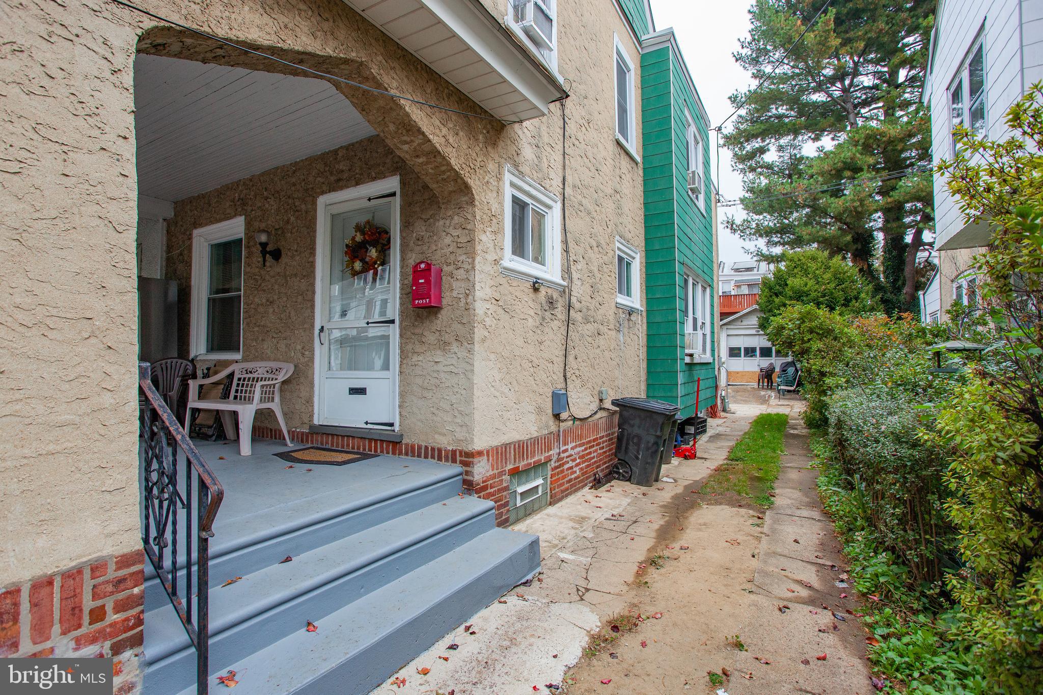 LAWNDALE - Residential