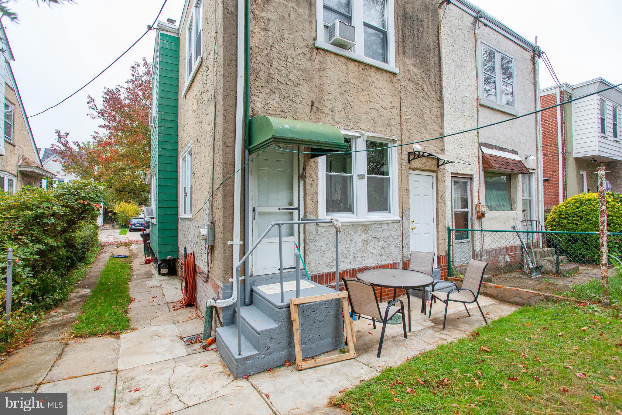 LAWNDALE - Residential