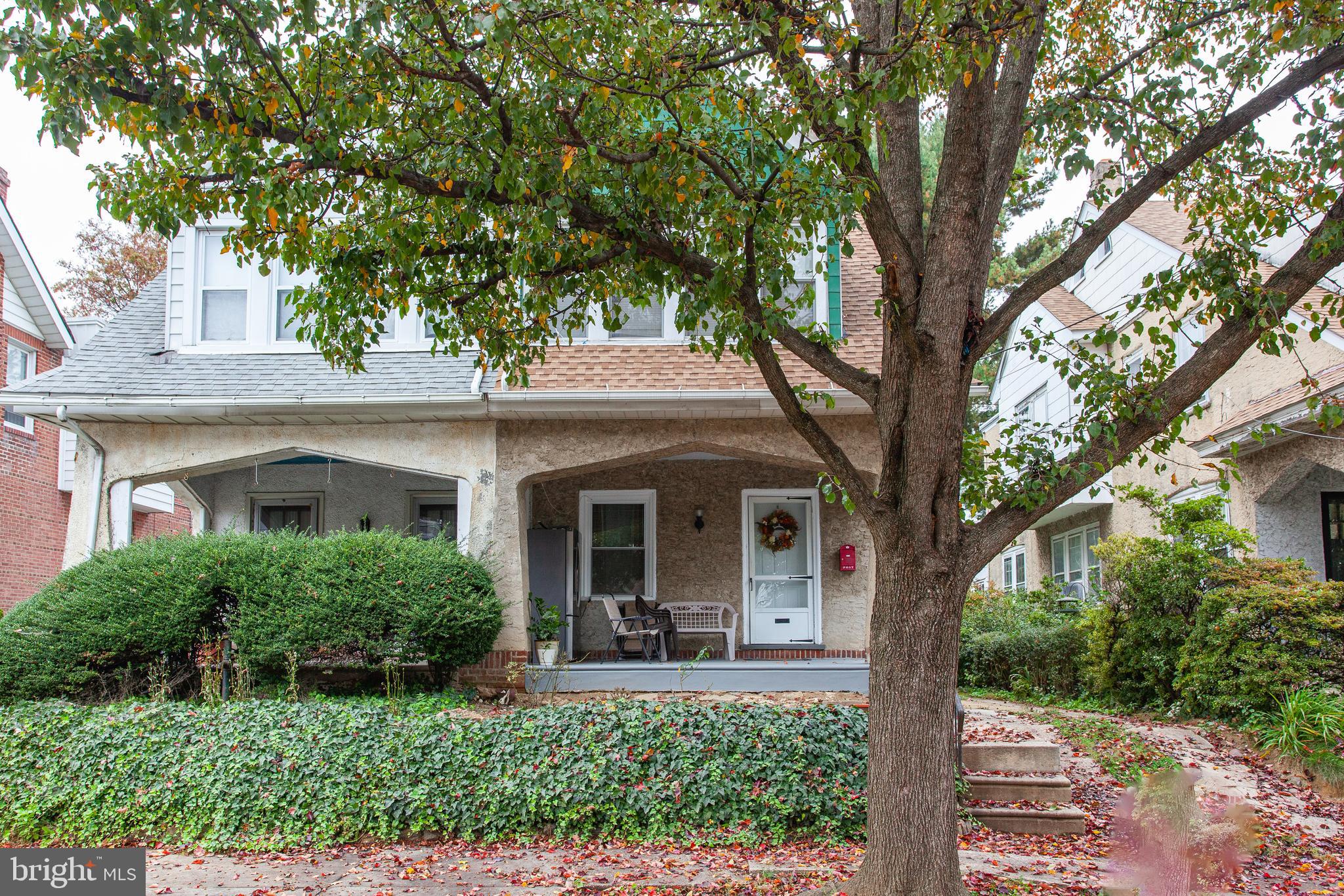 LAWNDALE - Residential