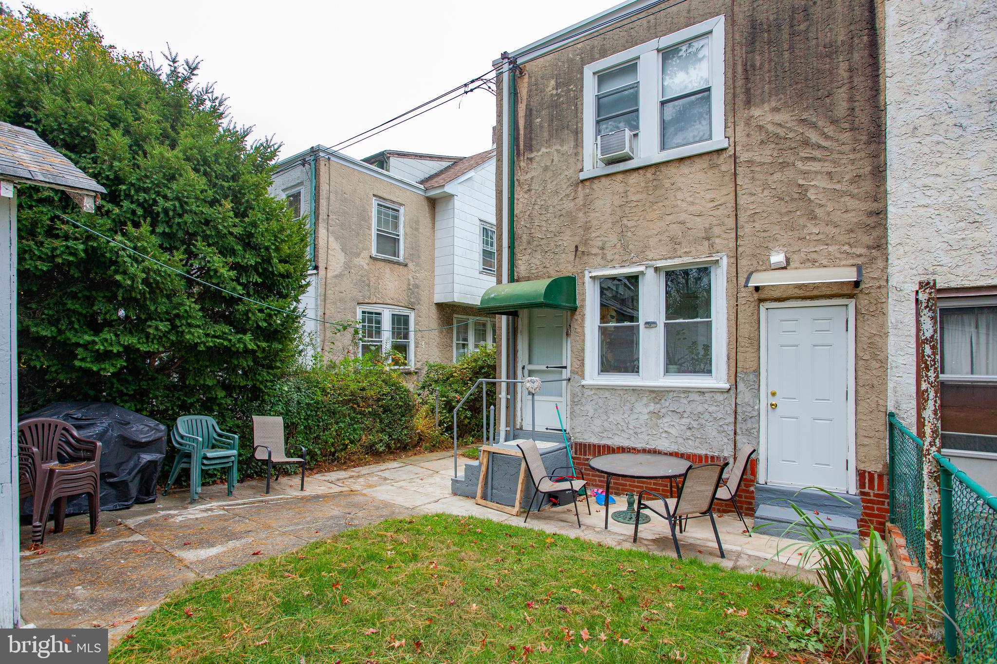 LAWNDALE - Residential