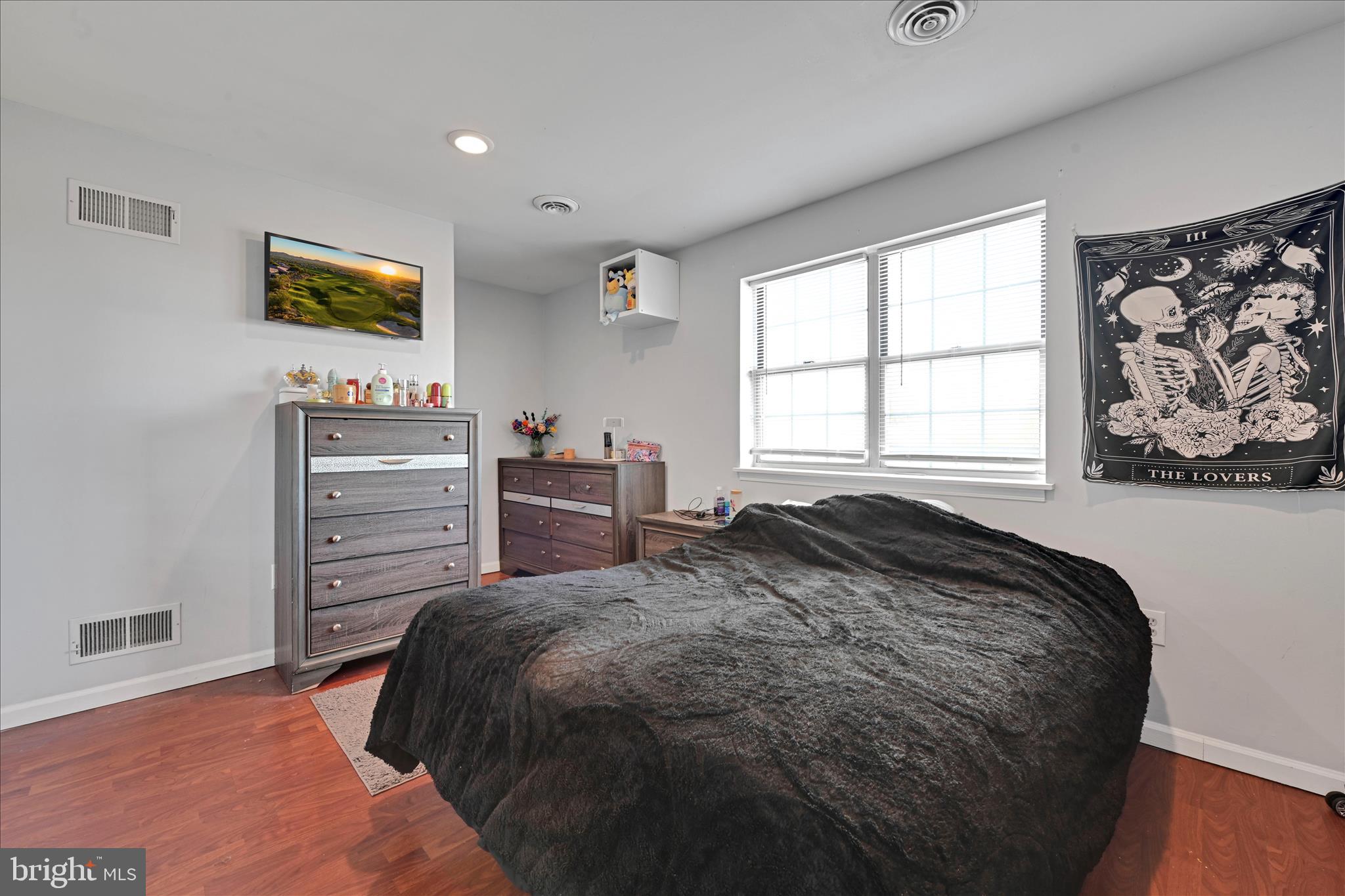 GLEN HOLLOW - Residential