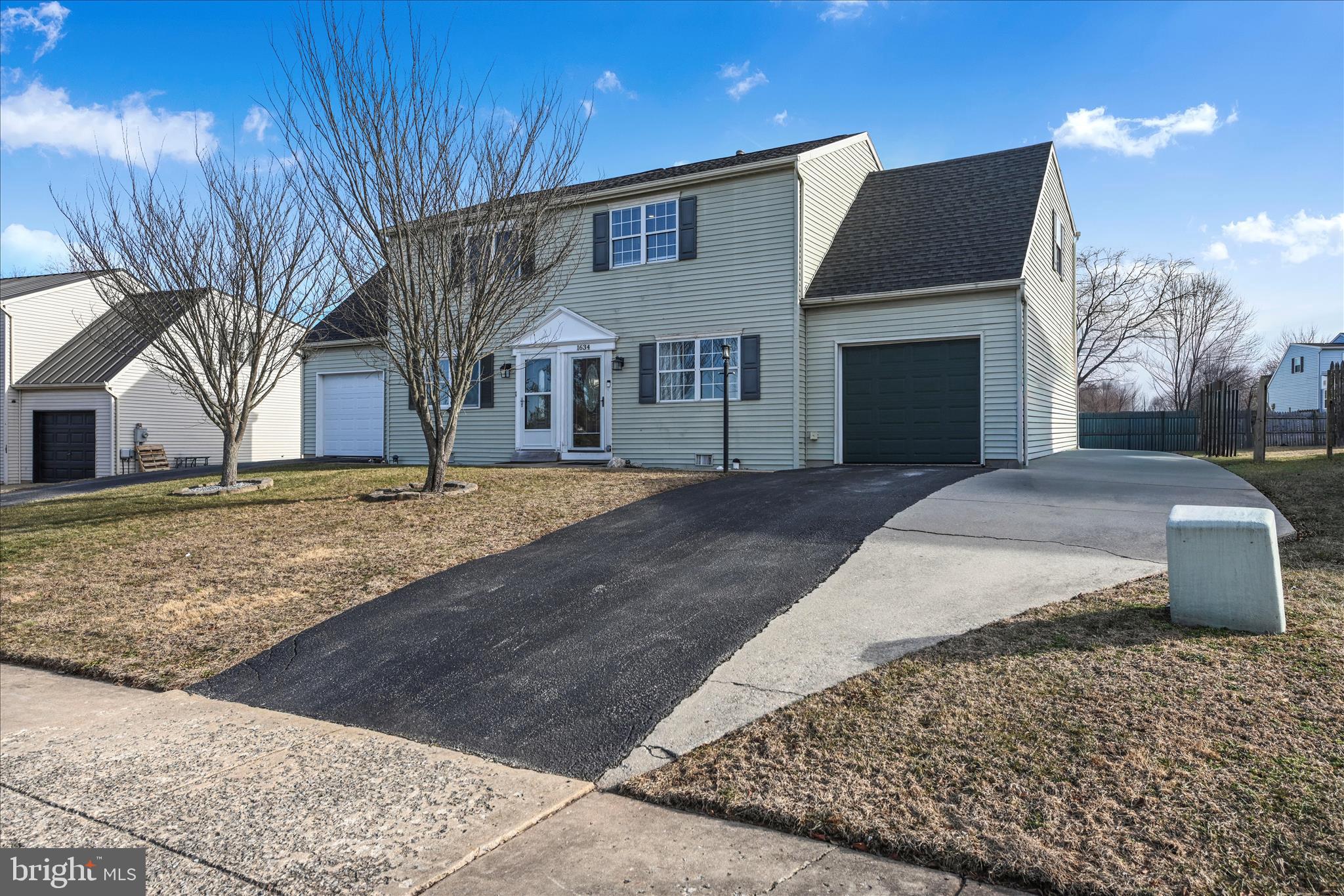 1634 BLUE JAY DRIVE A