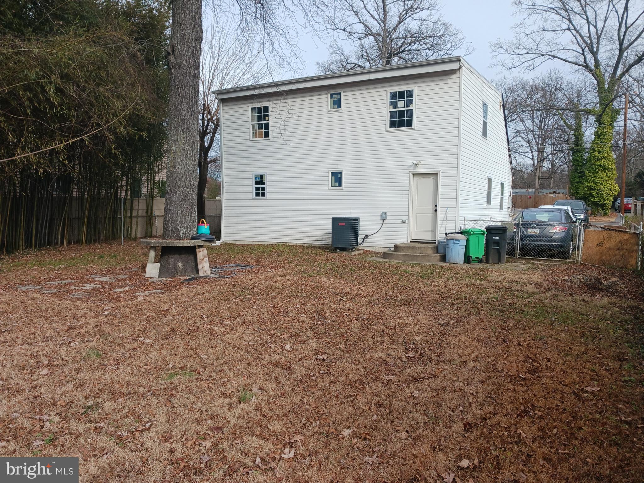 BALLARDS - Residential