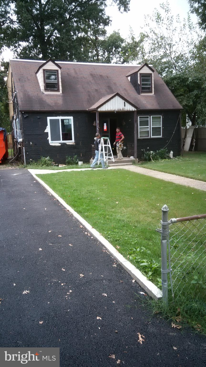 BALLARDS - Residential