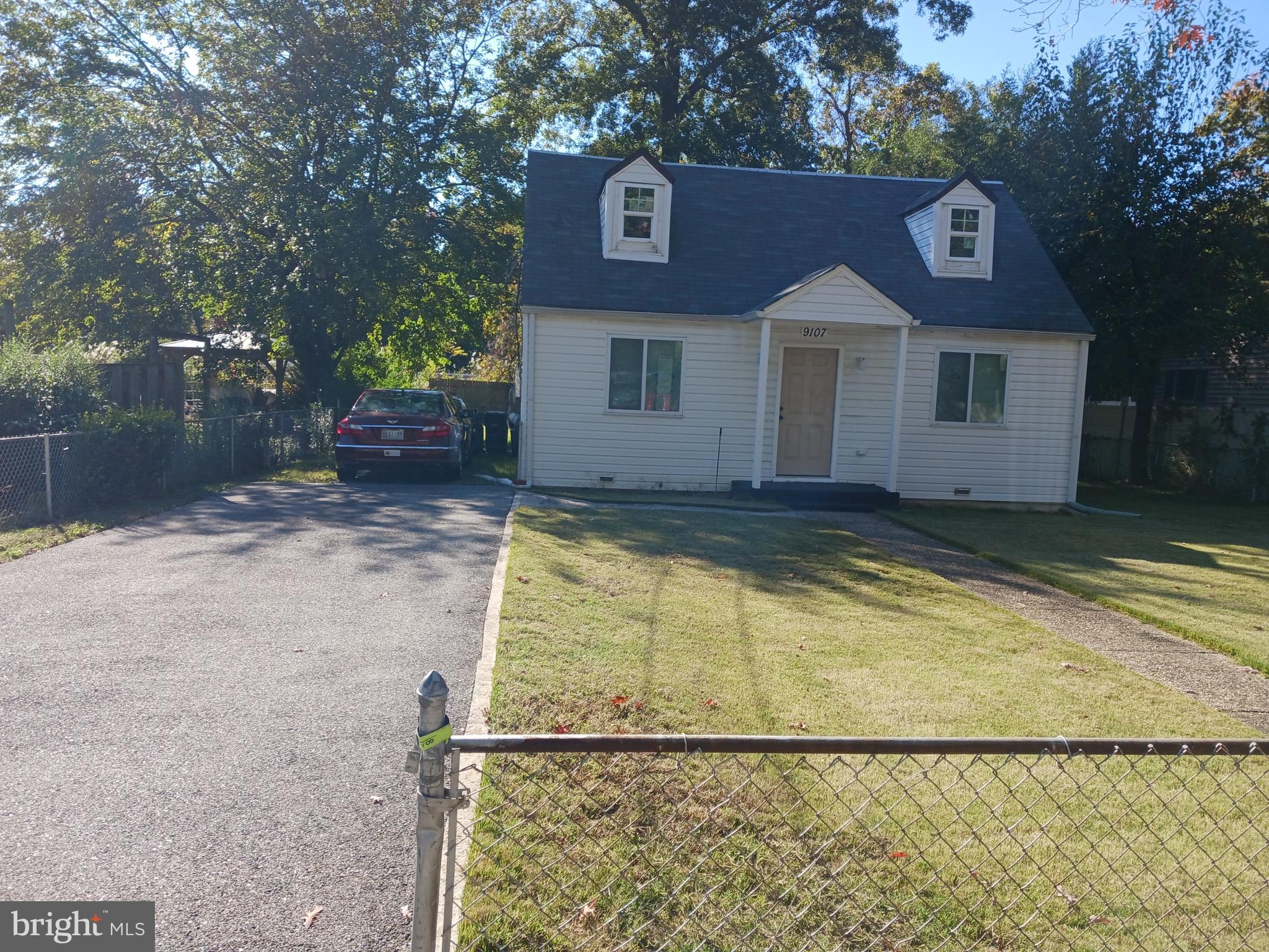 BALLARDS - Residential