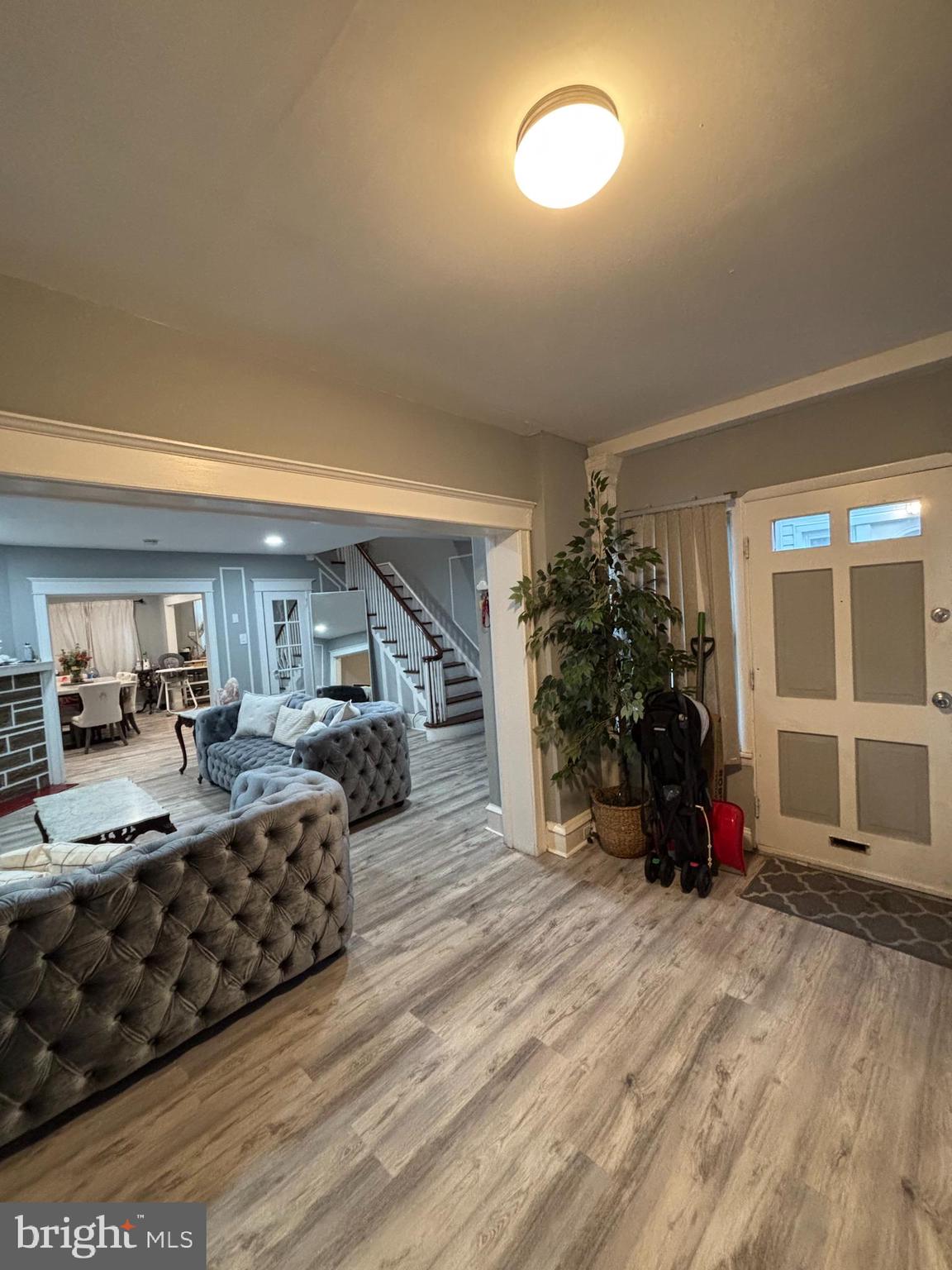 OXFORD CIRCLE - Residential