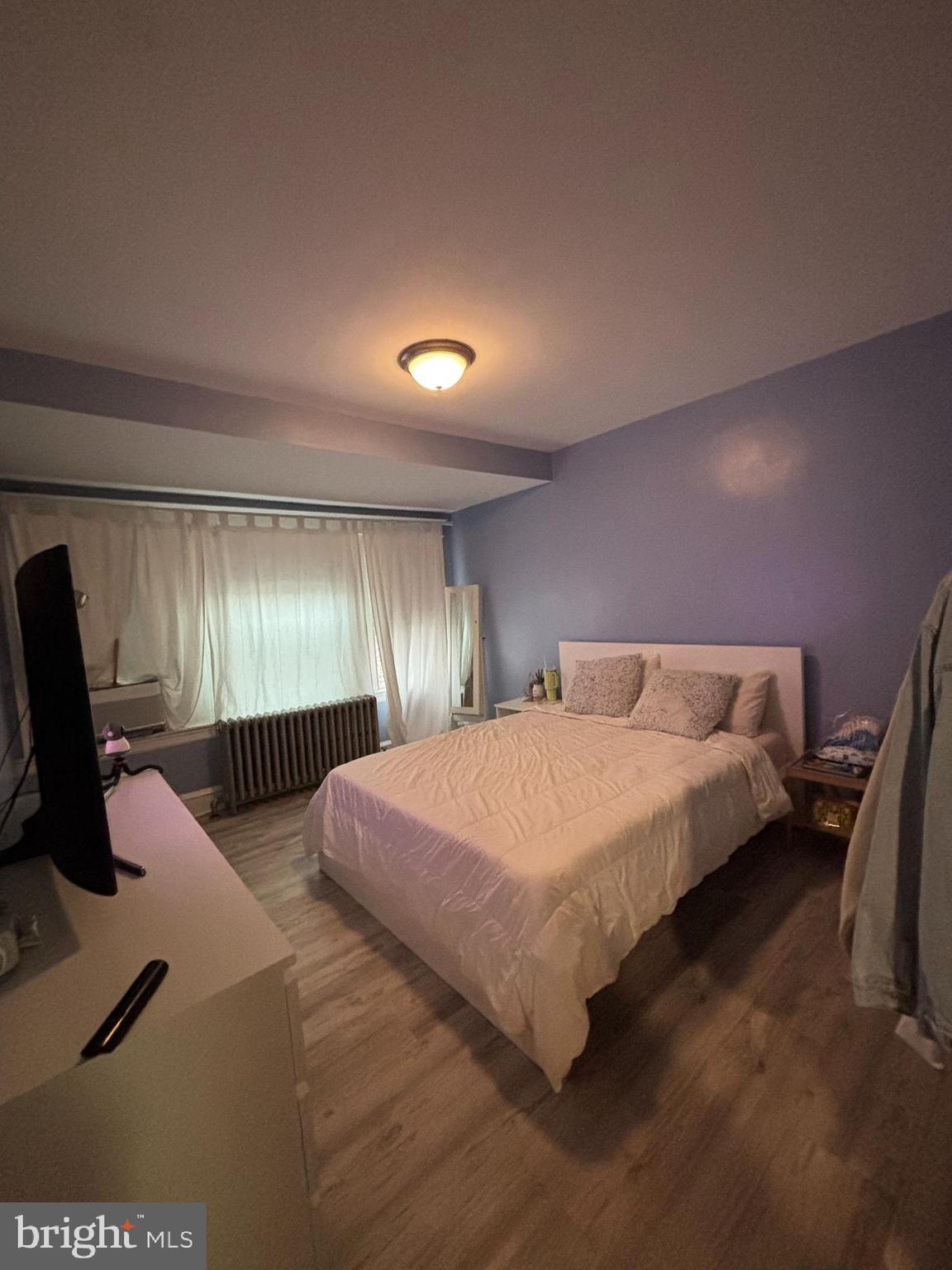 OXFORD CIRCLE - Residential