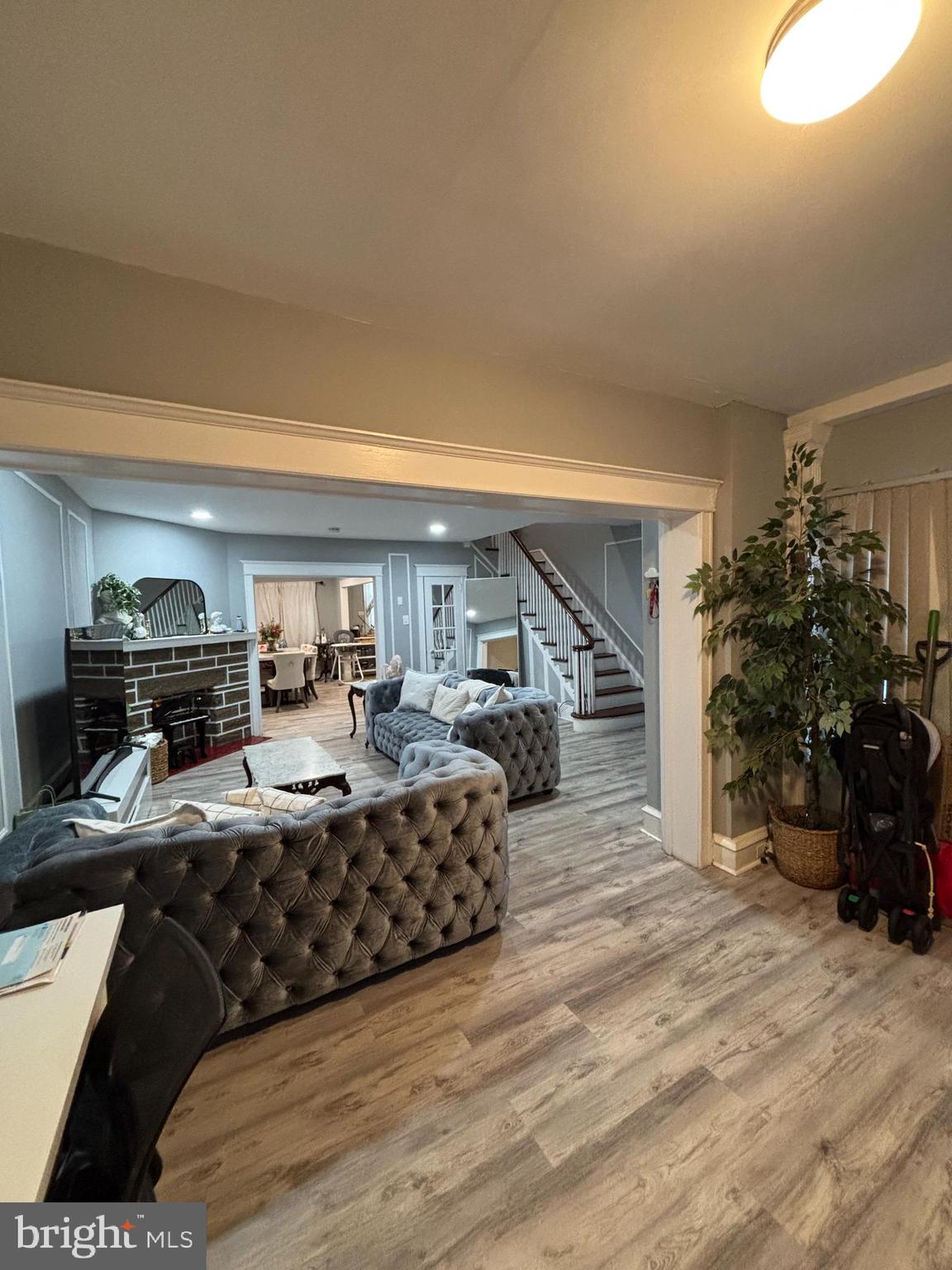 OXFORD CIRCLE - Residential