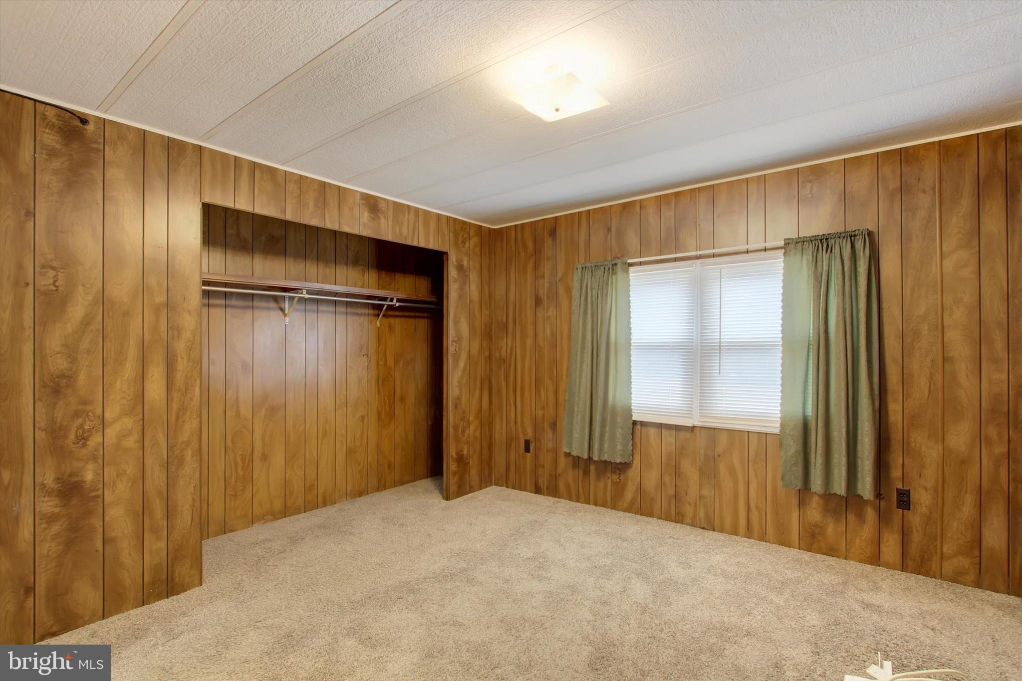 HIGHLAND TOWNSHIP - Commercial Sale