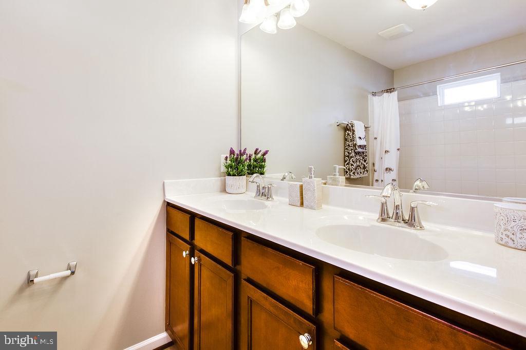 SIMPSON MILL - Residential Lease