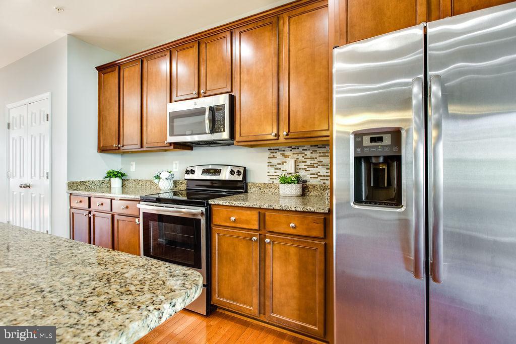 SIMPSON MILL - Residential Lease