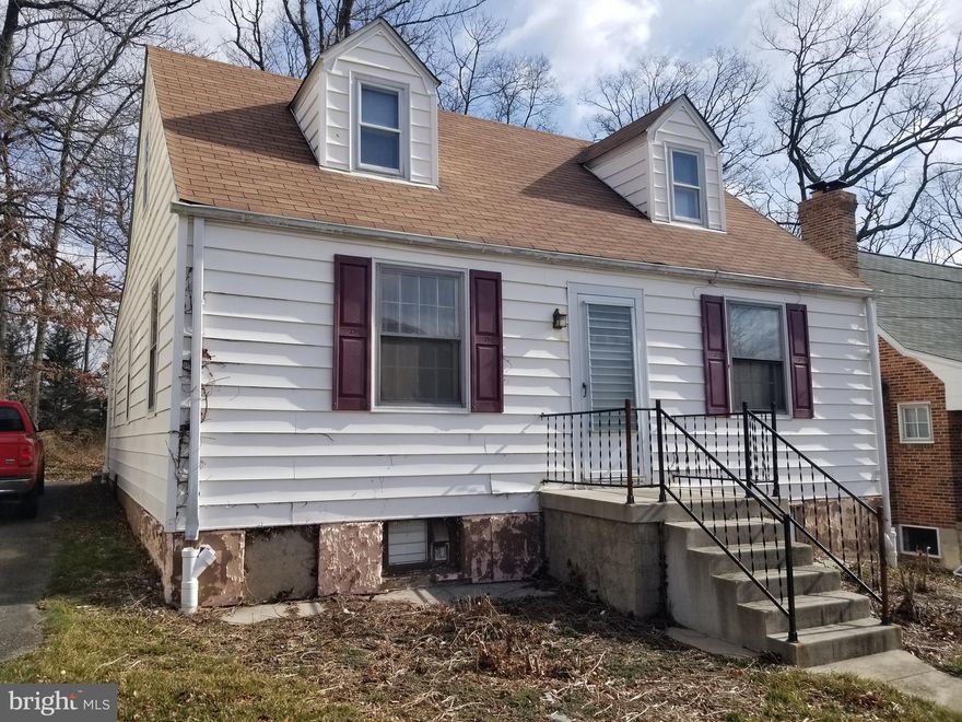 This home is in need of rehab adventurous homeowners and investors only!