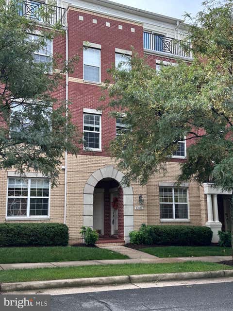 Photo of 43603 Mcdowell Square, LEESBURG, VA 20176 (MLS # VALO2133926)