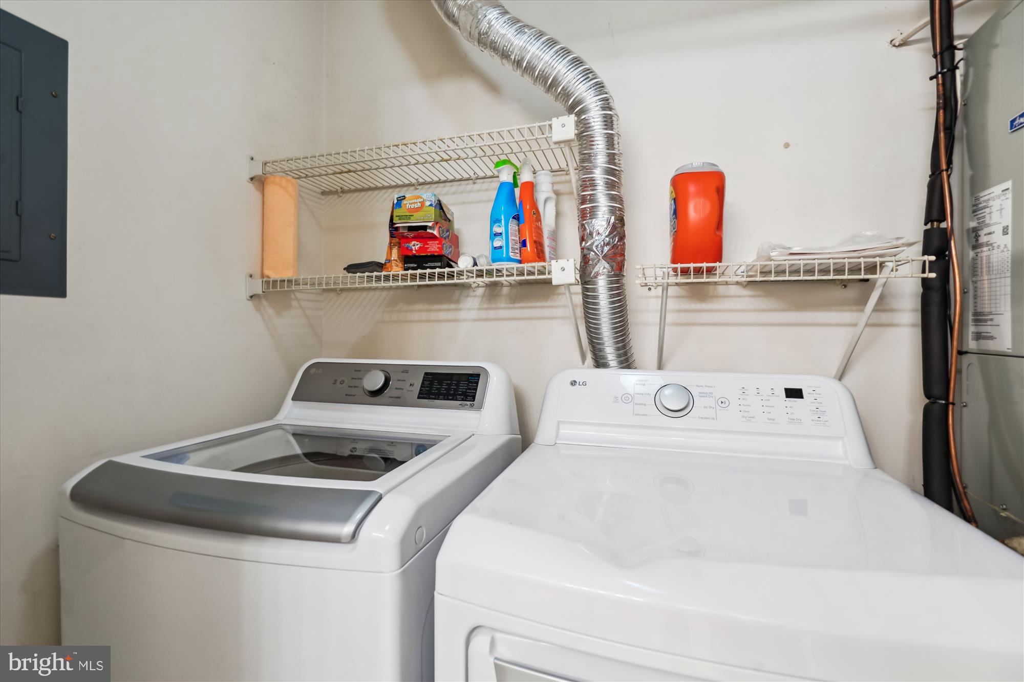 PENDERBROOK - Residential