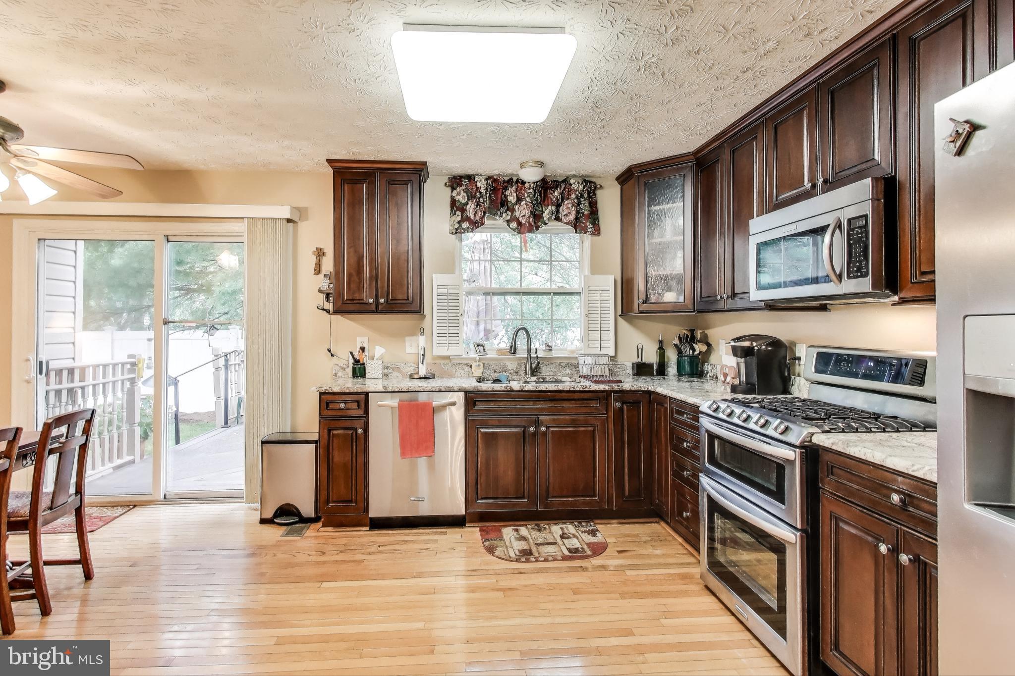 500 SUGARBERRY COURT