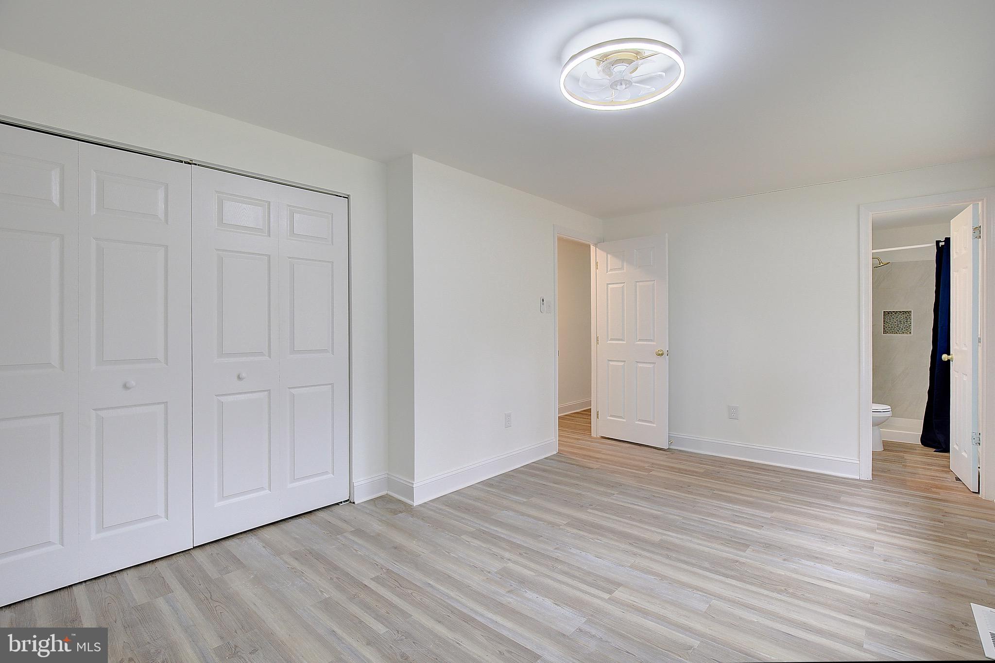 BREEZY POINT - Residential