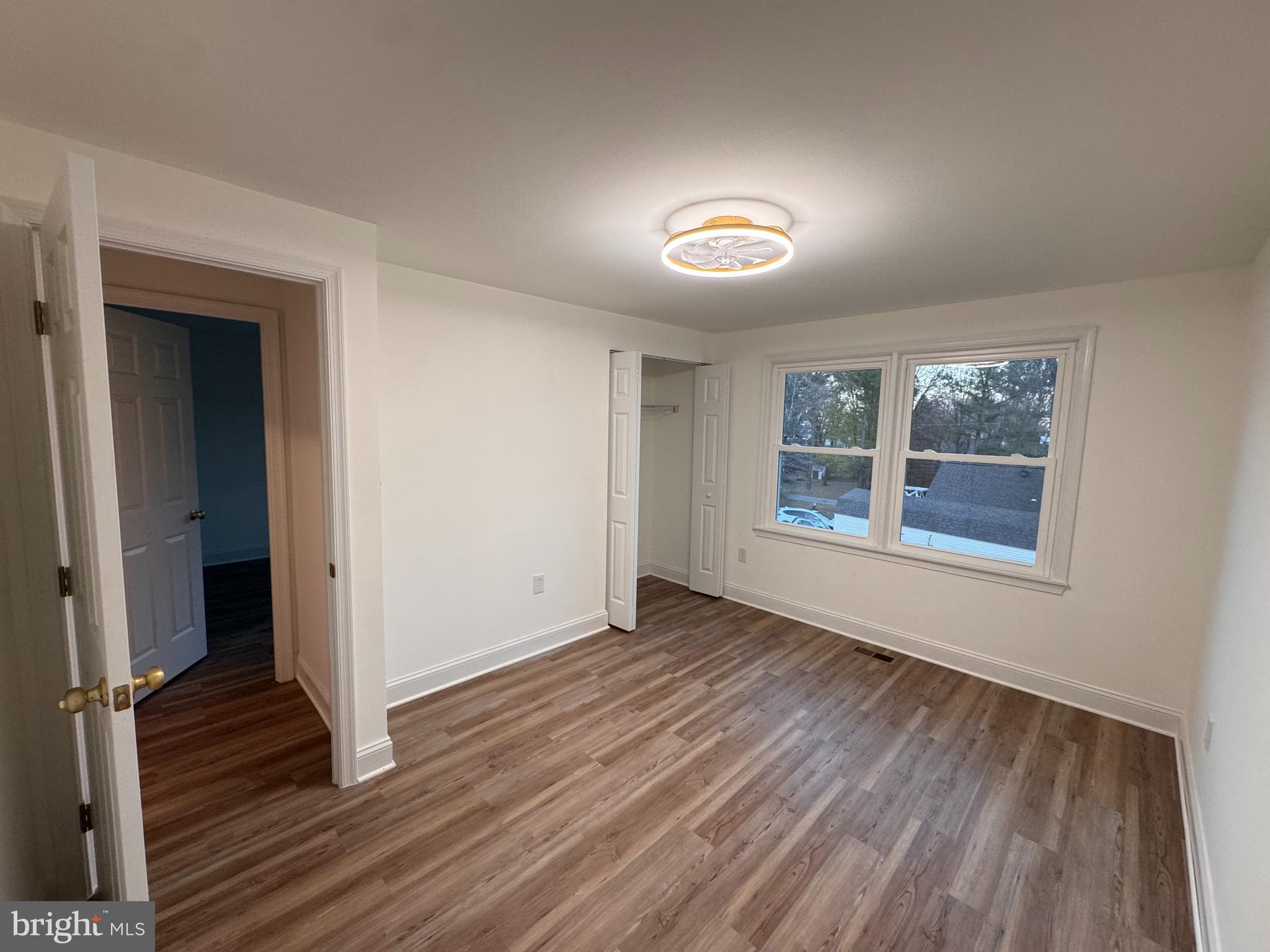 BREEZY POINT - Residential