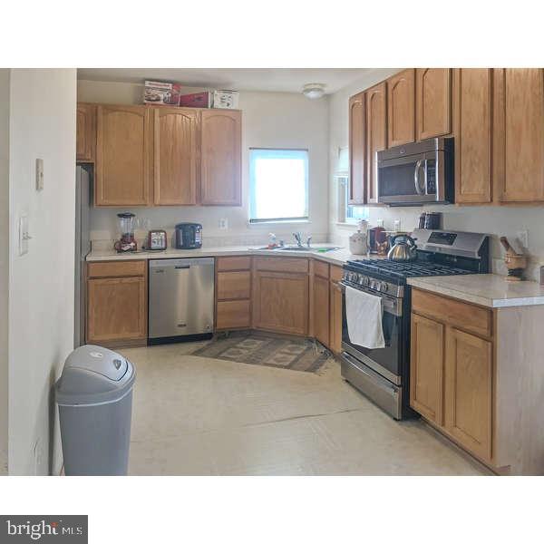 MAGNOLIA WOODS - Residential Lease