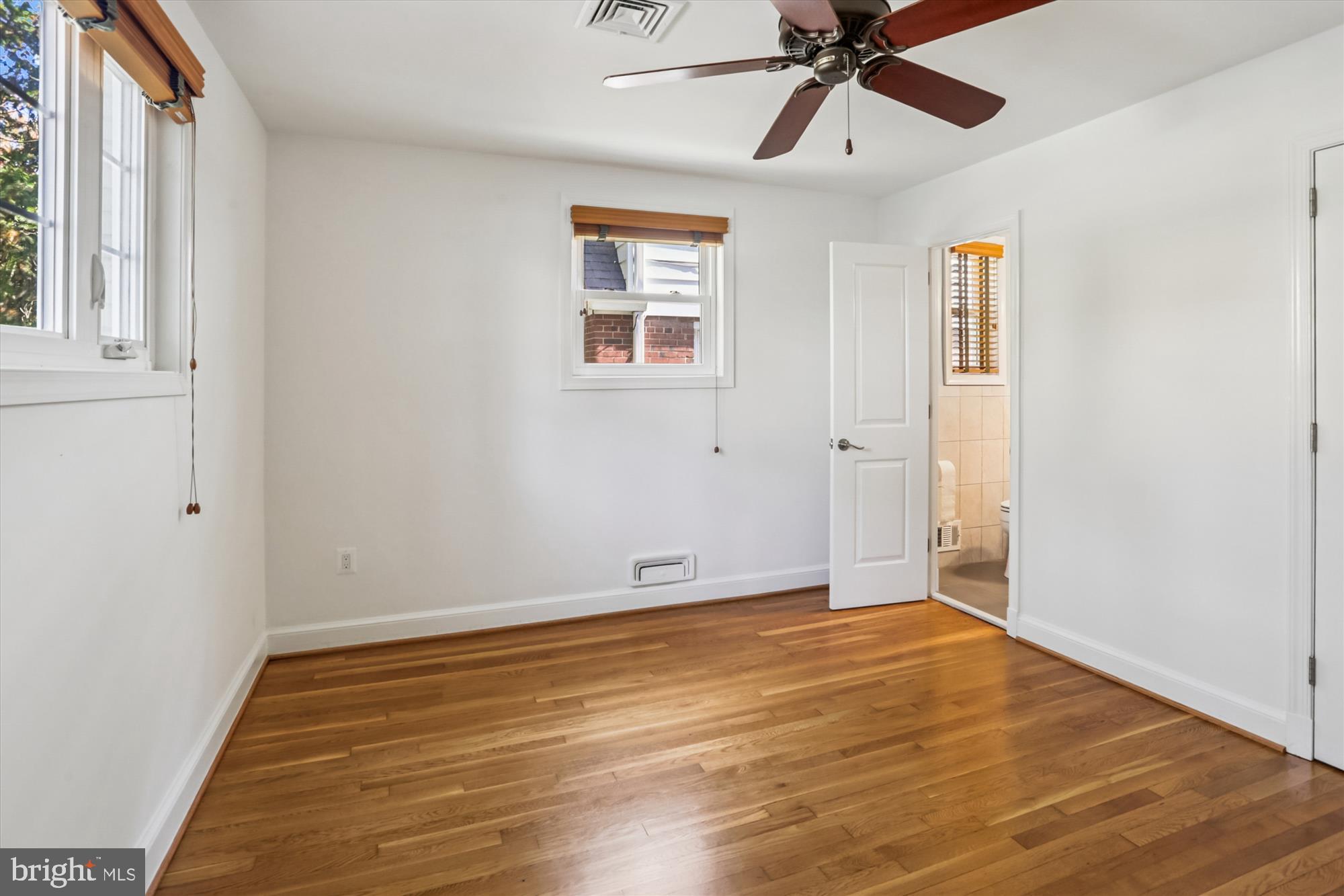 ROSEDALE PARK - Residential Lease