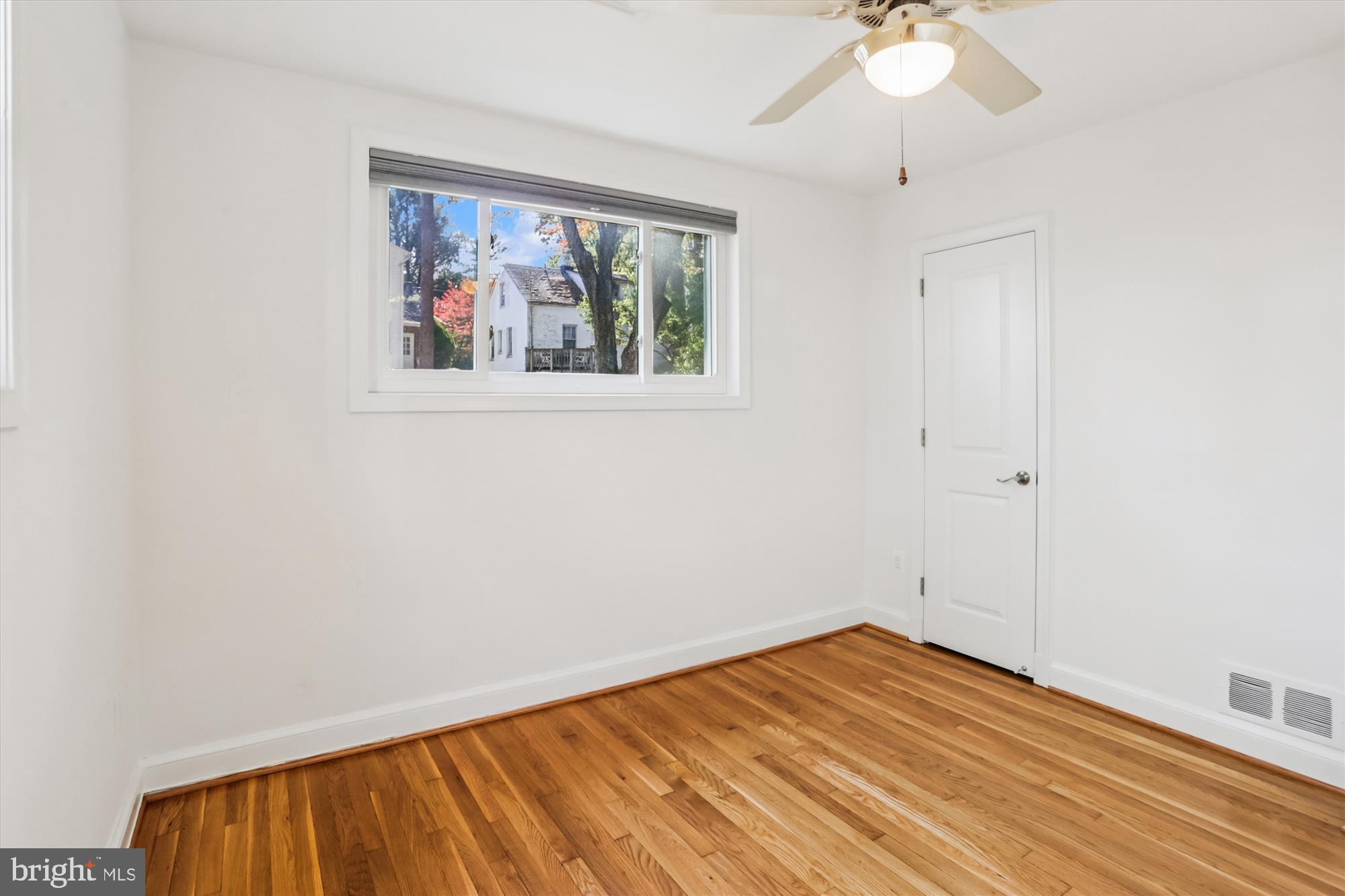 ROSEDALE PARK - Residential Lease