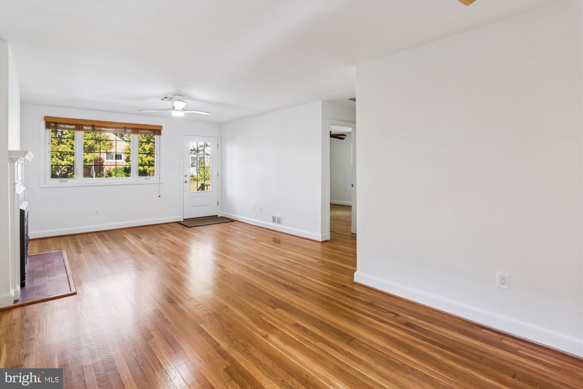 ROSEDALE PARK - Residential Lease