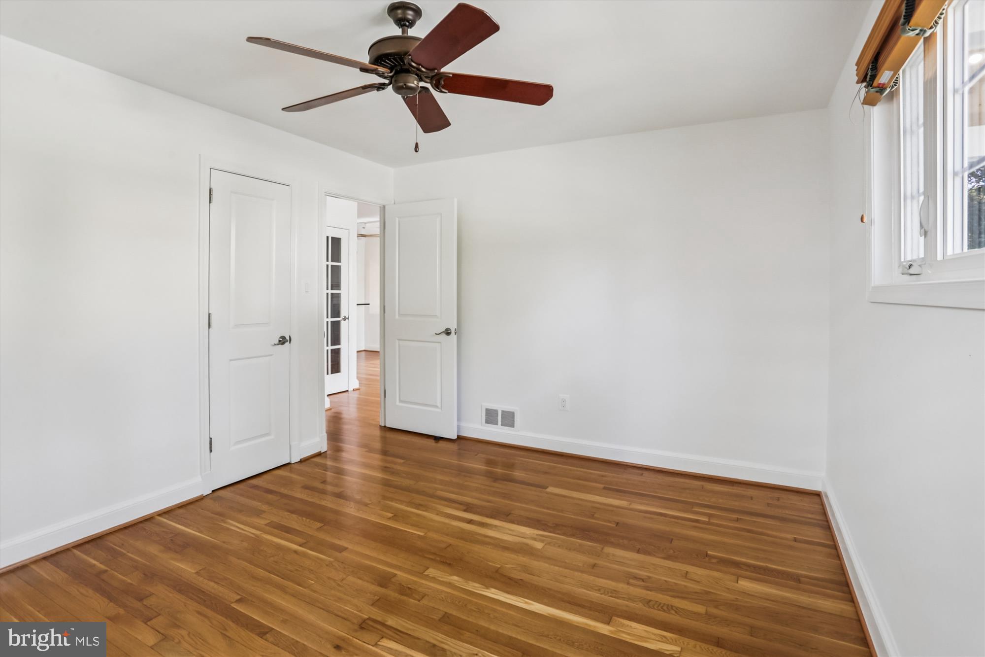 ROSEDALE PARK - Residential Lease