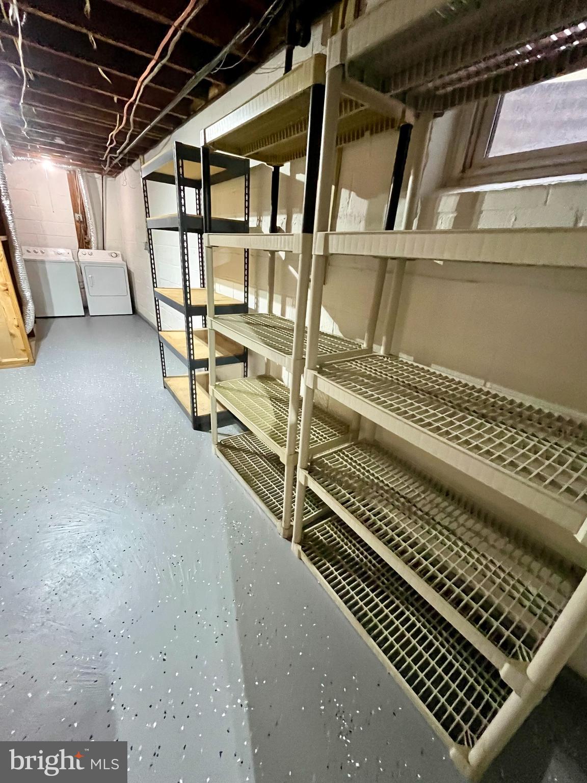 ROSEDALE PARK - Residential Lease