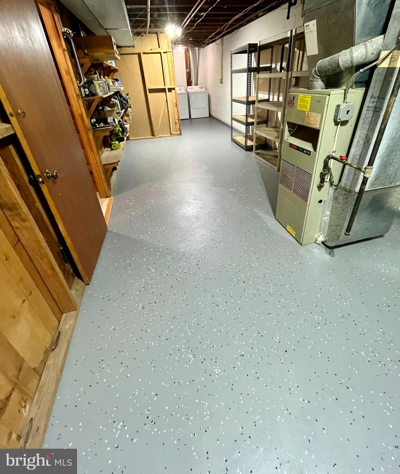 ROSEDALE PARK - Residential Lease