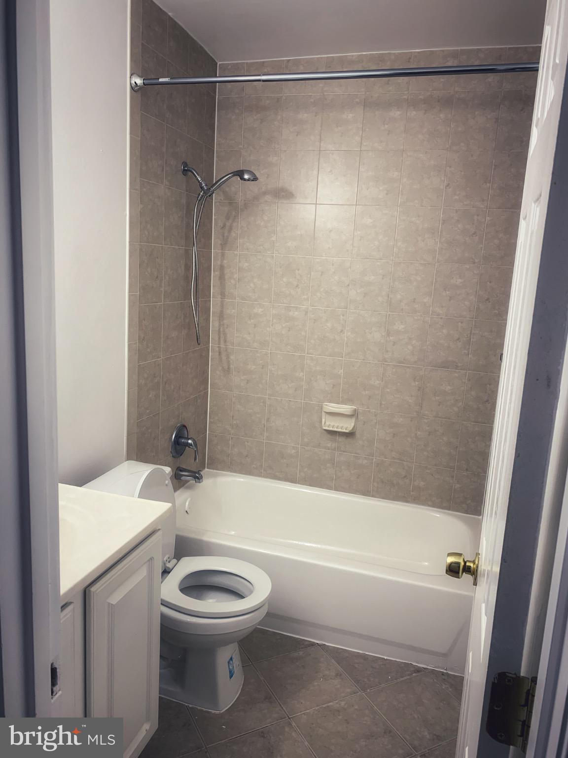 MARKHAM VIEW CONDOMINIUMS - Residential