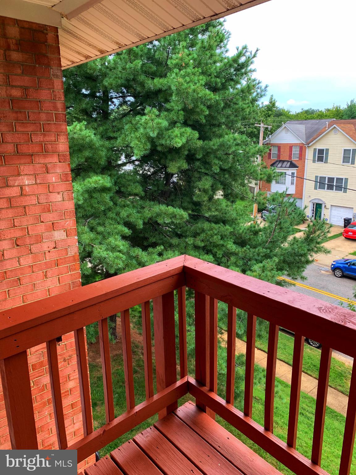 MARKHAM VIEW CONDOMINIUMS - Residential