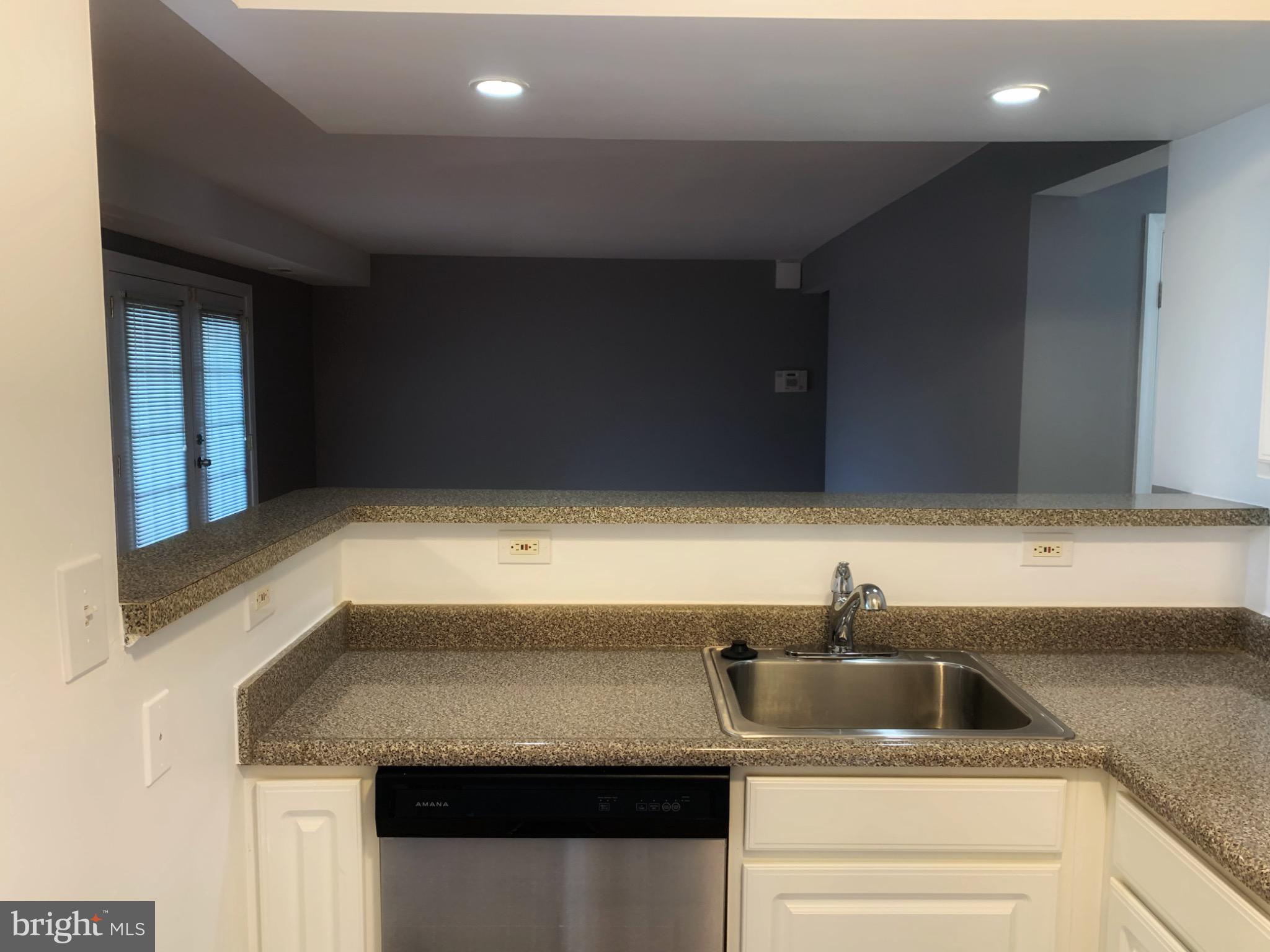 MARKHAM VIEW CONDOMINIUMS - Residential