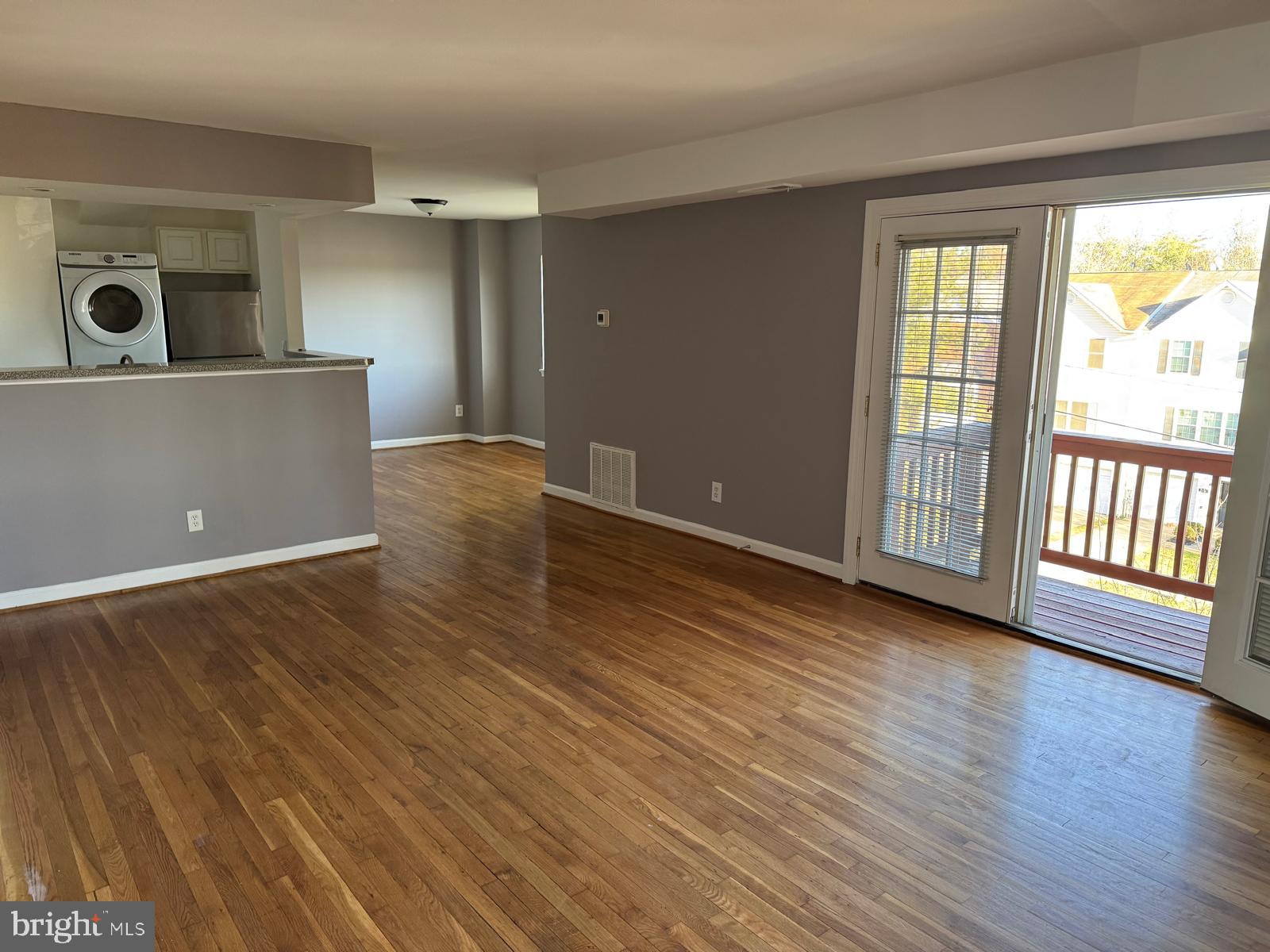 MARKHAM VIEW CONDOMINIUMS - Residential