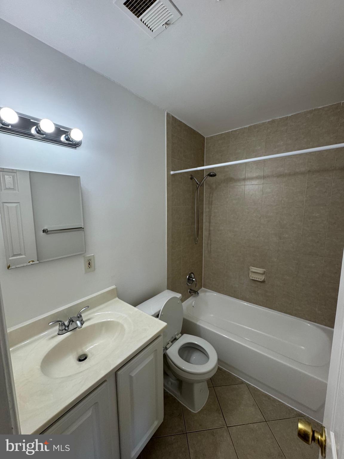 MARKHAM VIEW CONDOMINIUMS - Residential