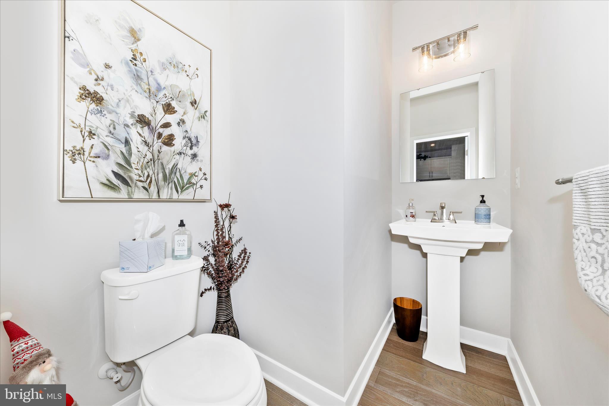 BELLE AIR TOWNHOMES - Residential