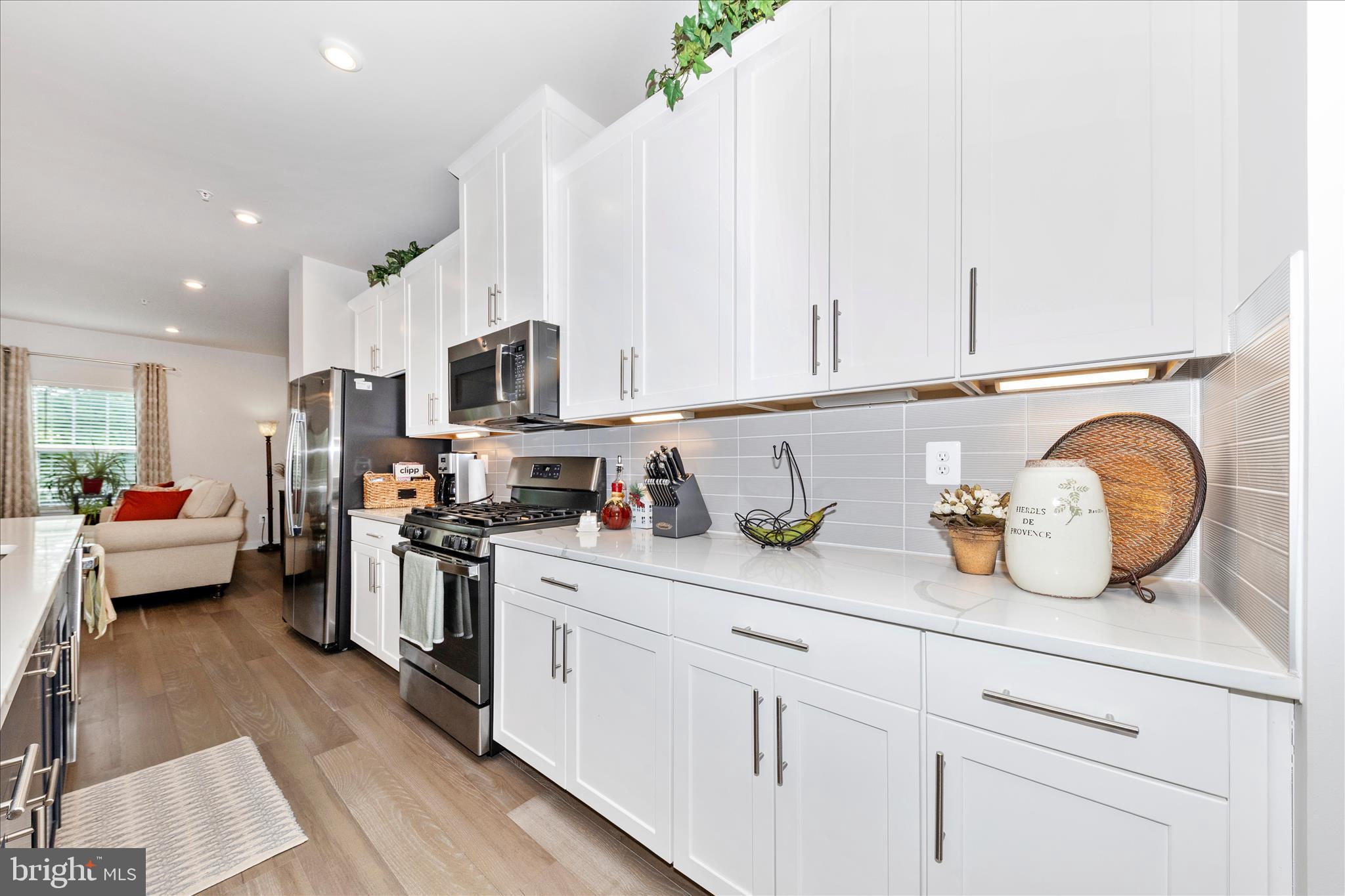BELLE AIR TOWNHOMES - Residential