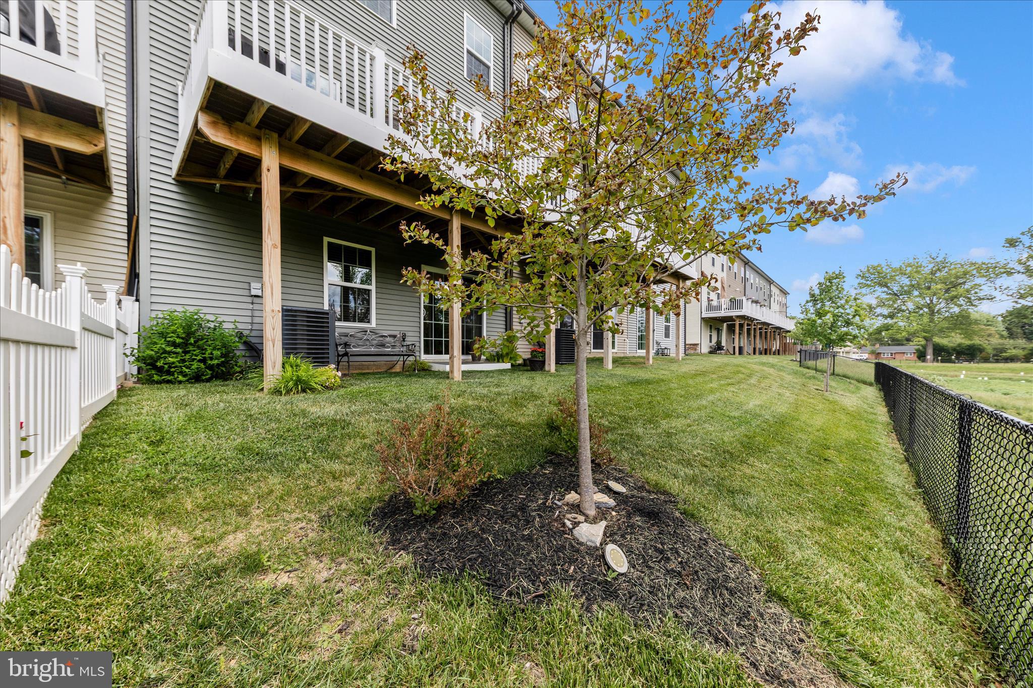 BELLE AIR TOWNHOMES - Residential