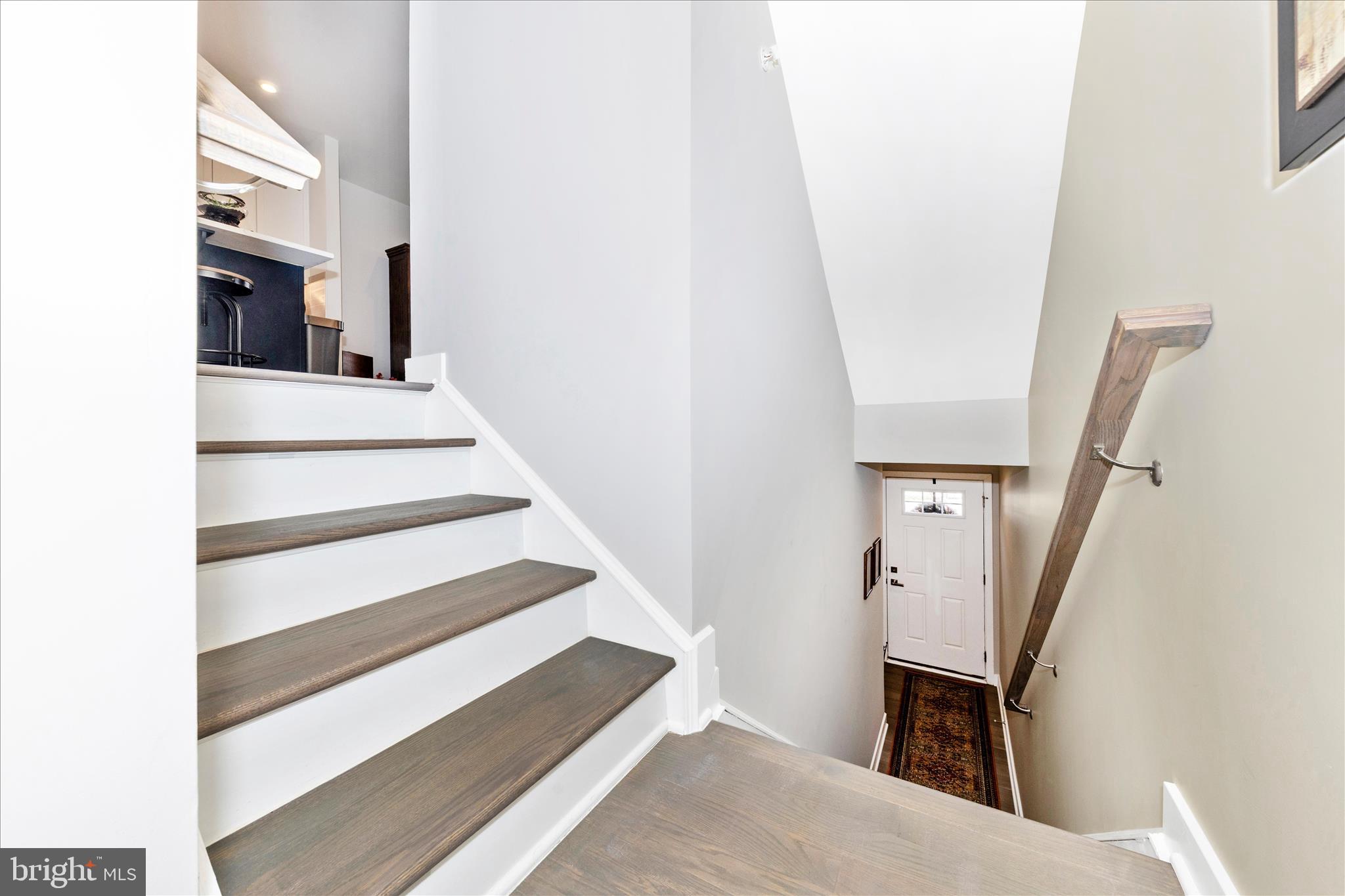 BELLE AIR TOWNHOMES - Residential