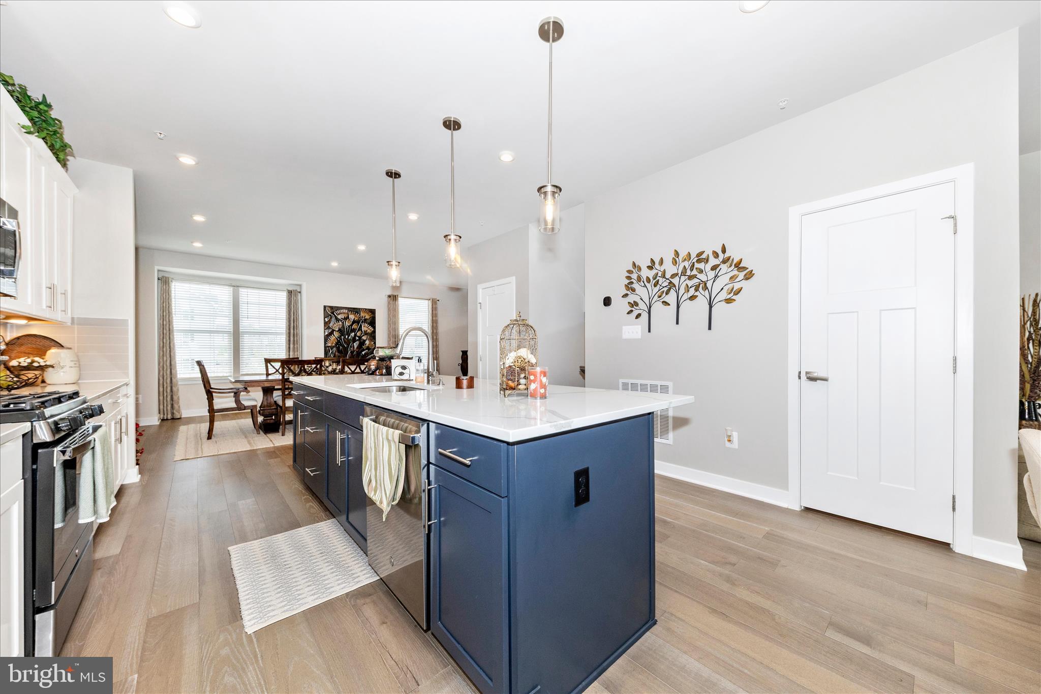 BELLE AIR TOWNHOMES - Residential