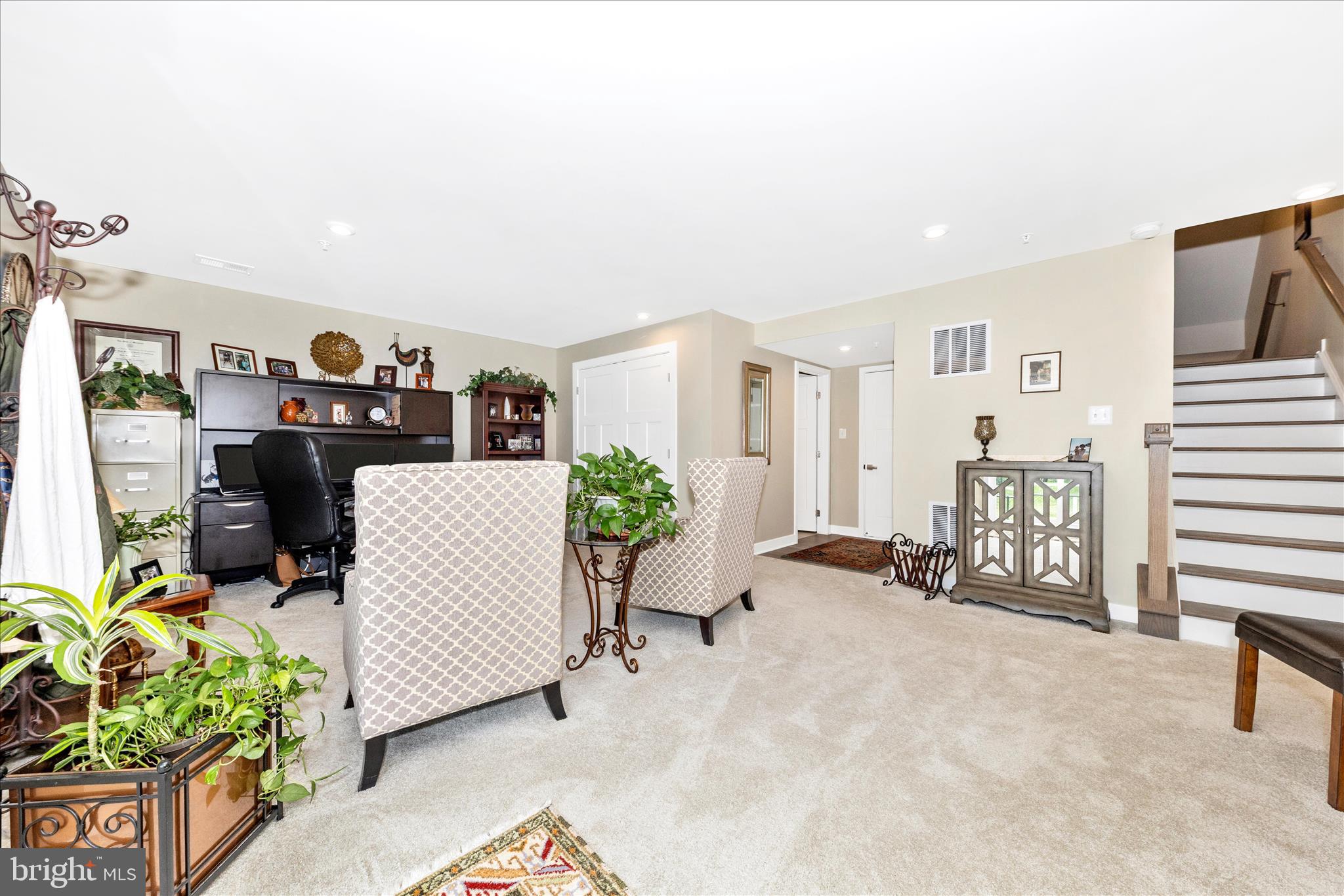 BELLE AIR TOWNHOMES - Residential