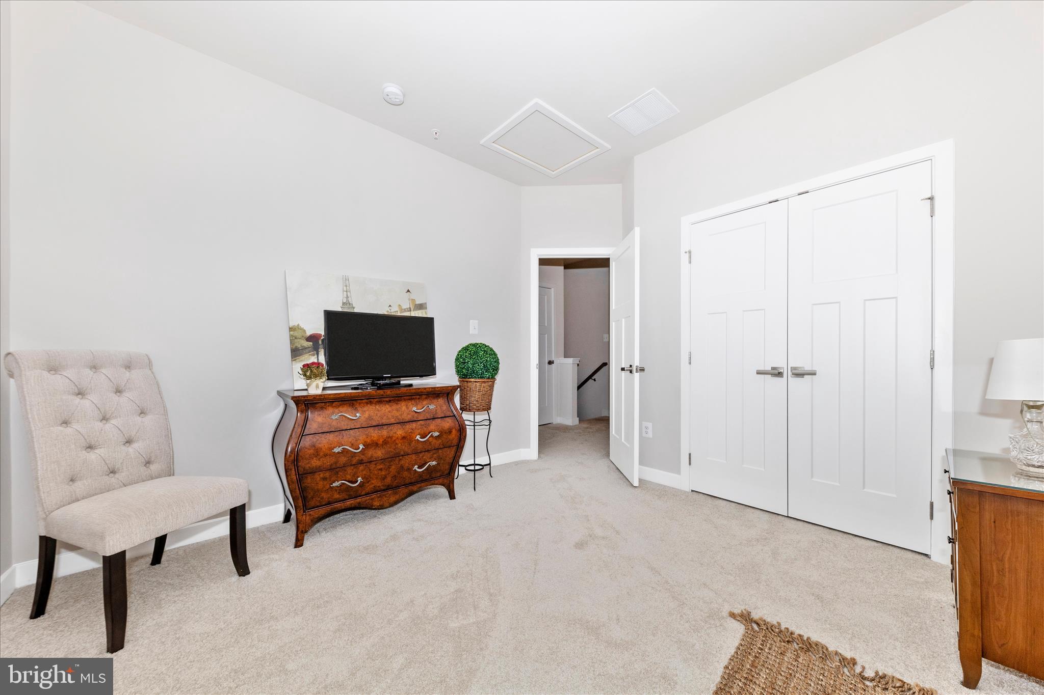 BELLE AIR TOWNHOMES - Residential
