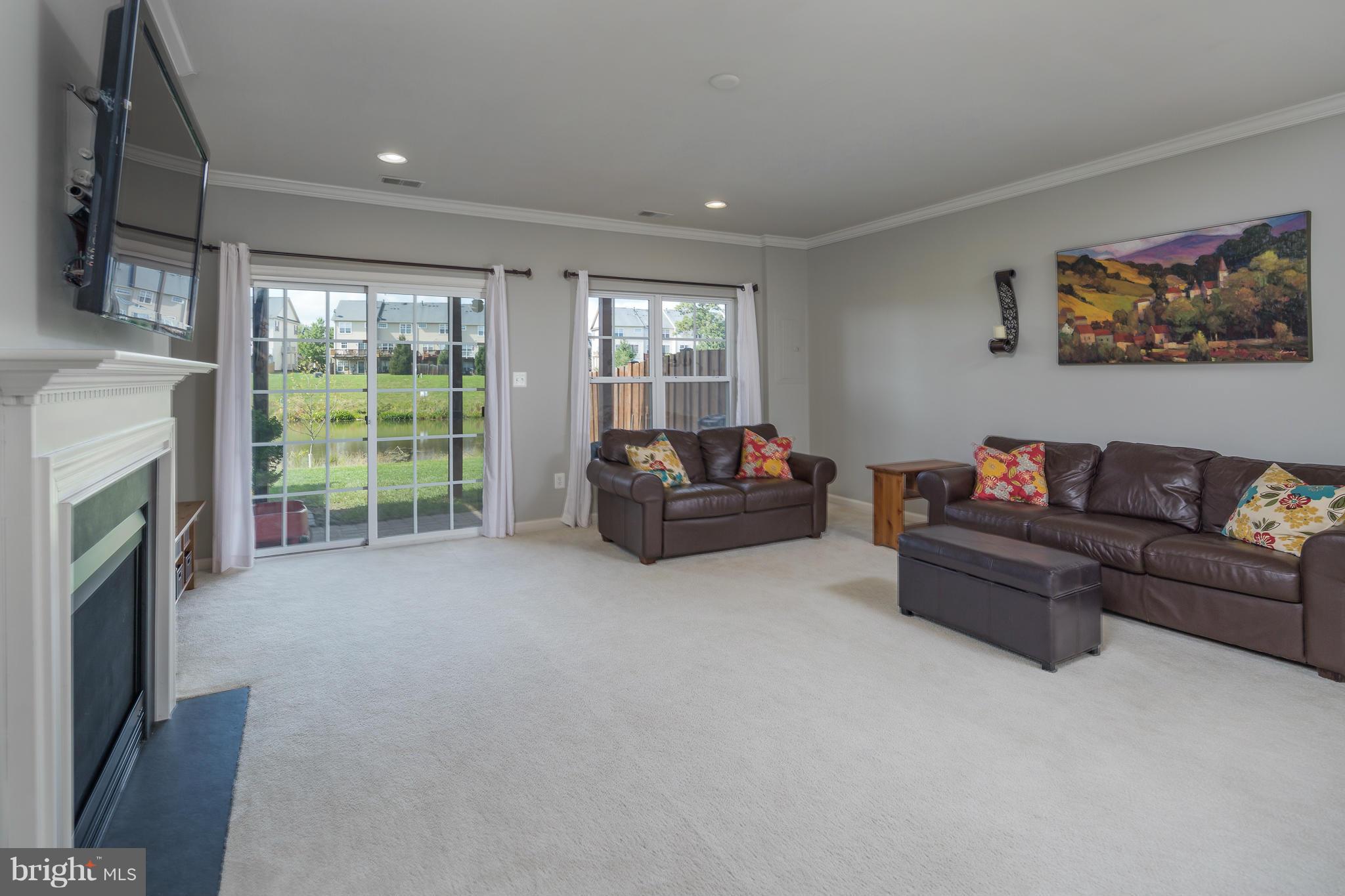 PEMBROOKE - Residential