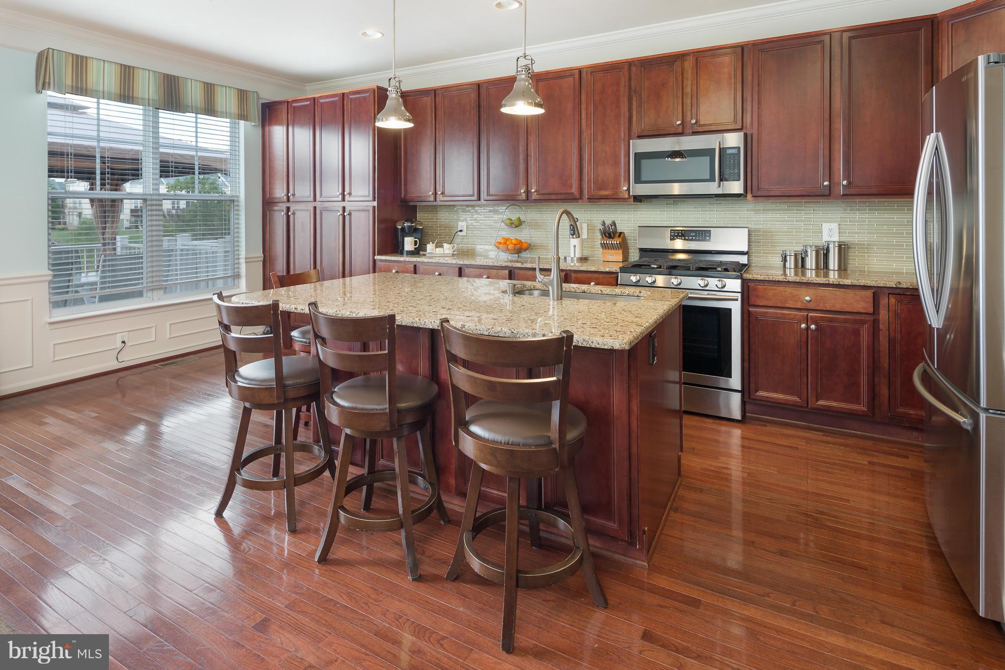 PEMBROOKE - Residential